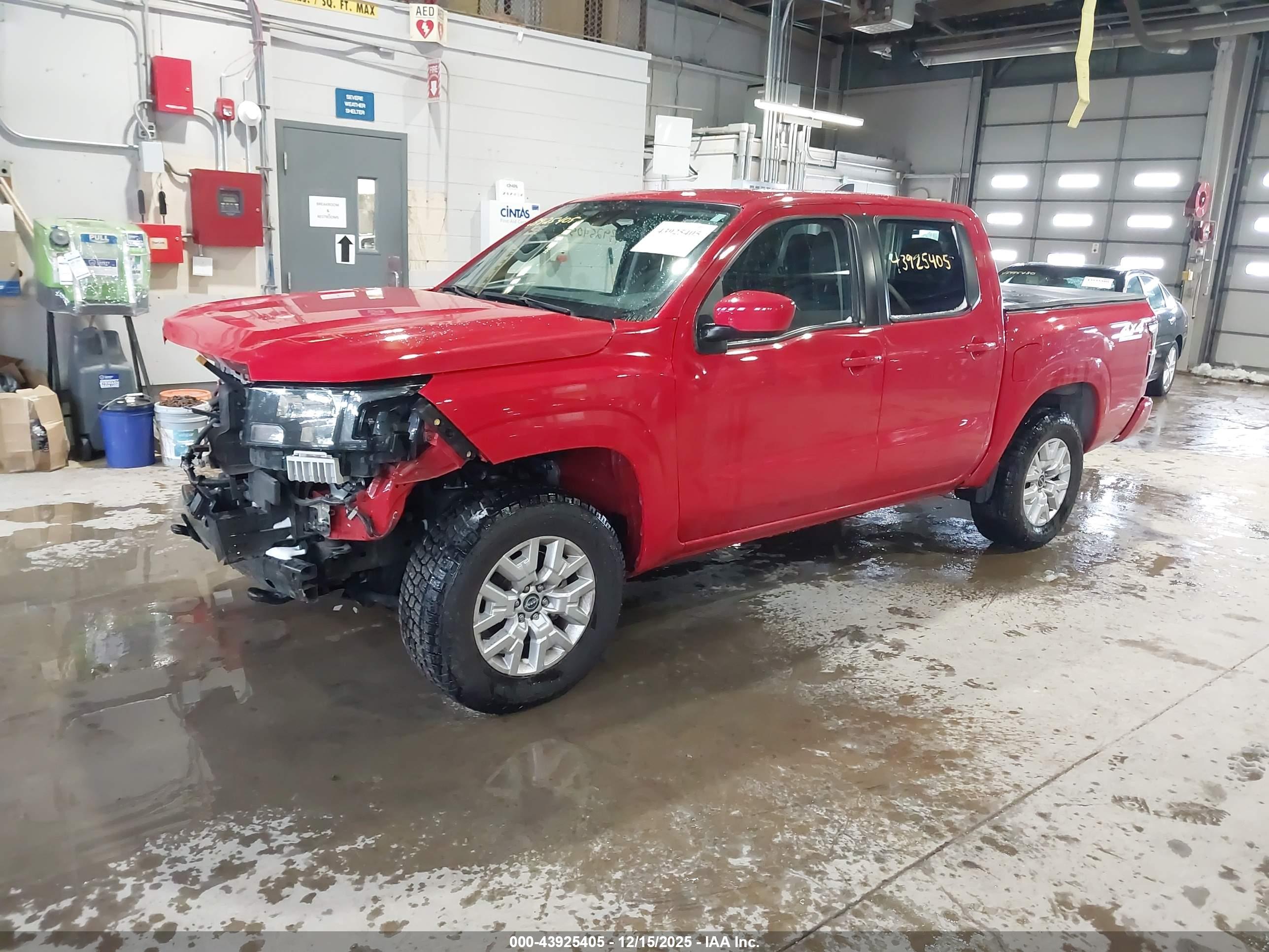 NISSAN FRONTIER image 2