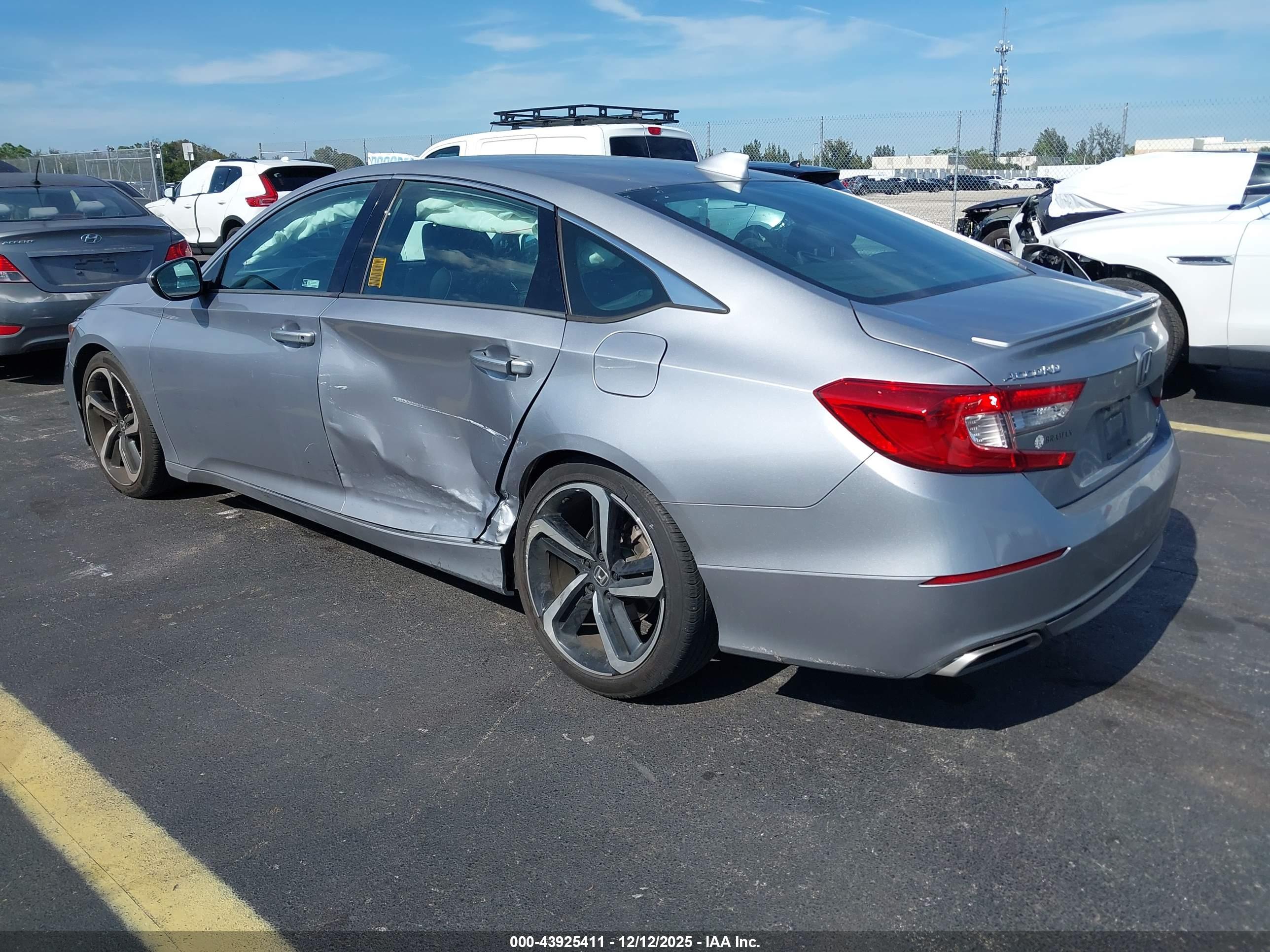 HONDA ACCORD image 3