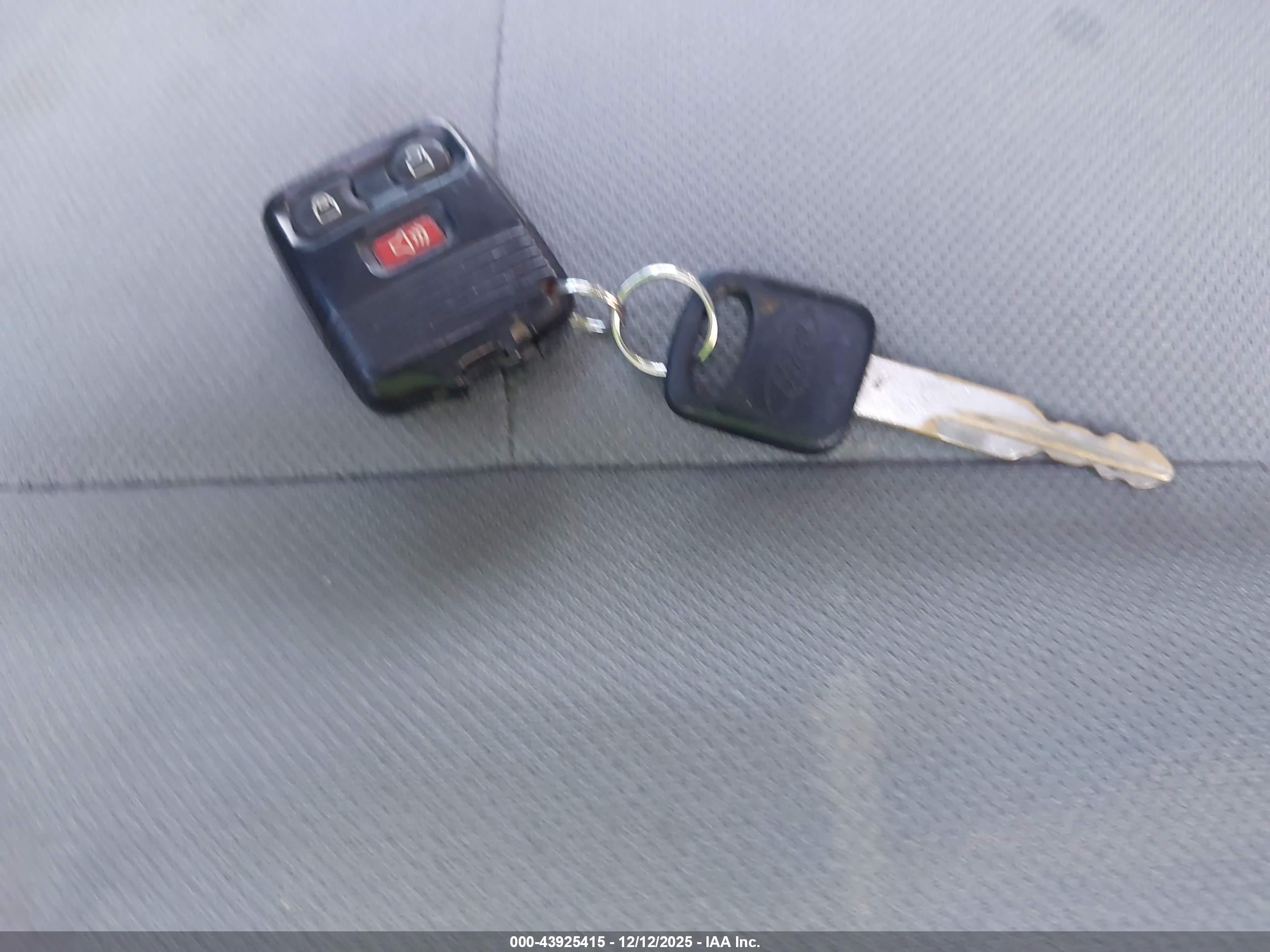 FORD E-250 image 11