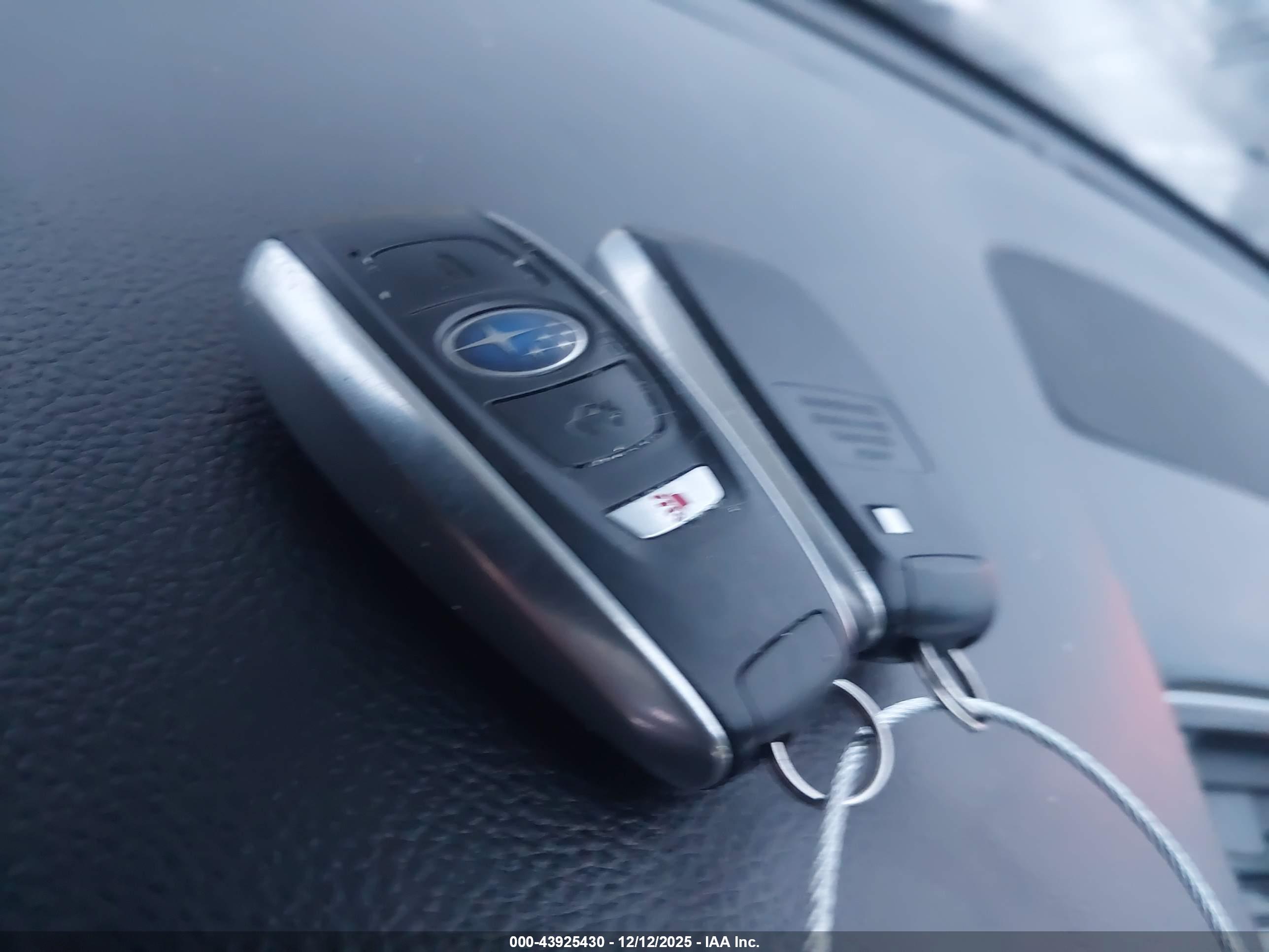 SUBARU LEGACY image 11