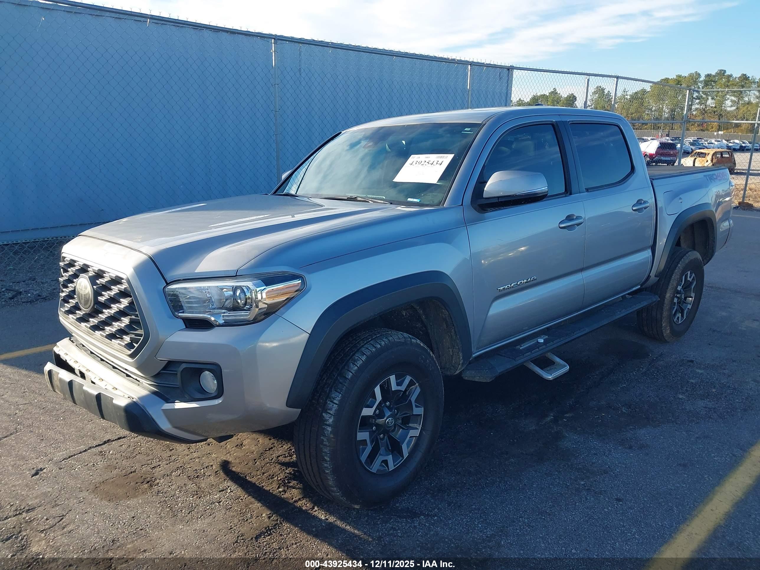 TOYOTA TACOMA image 2
