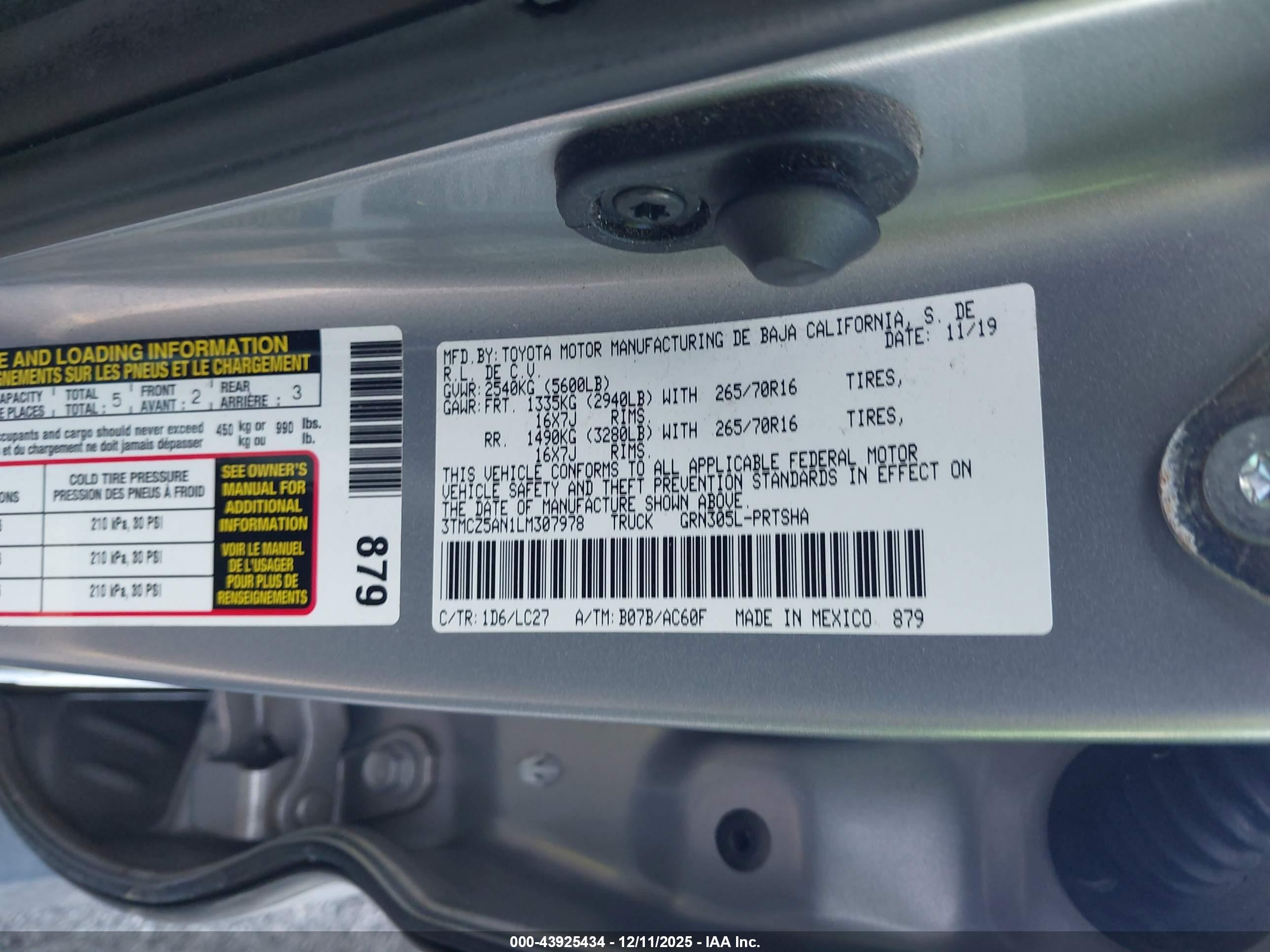 TOYOTA TACOMA image 9