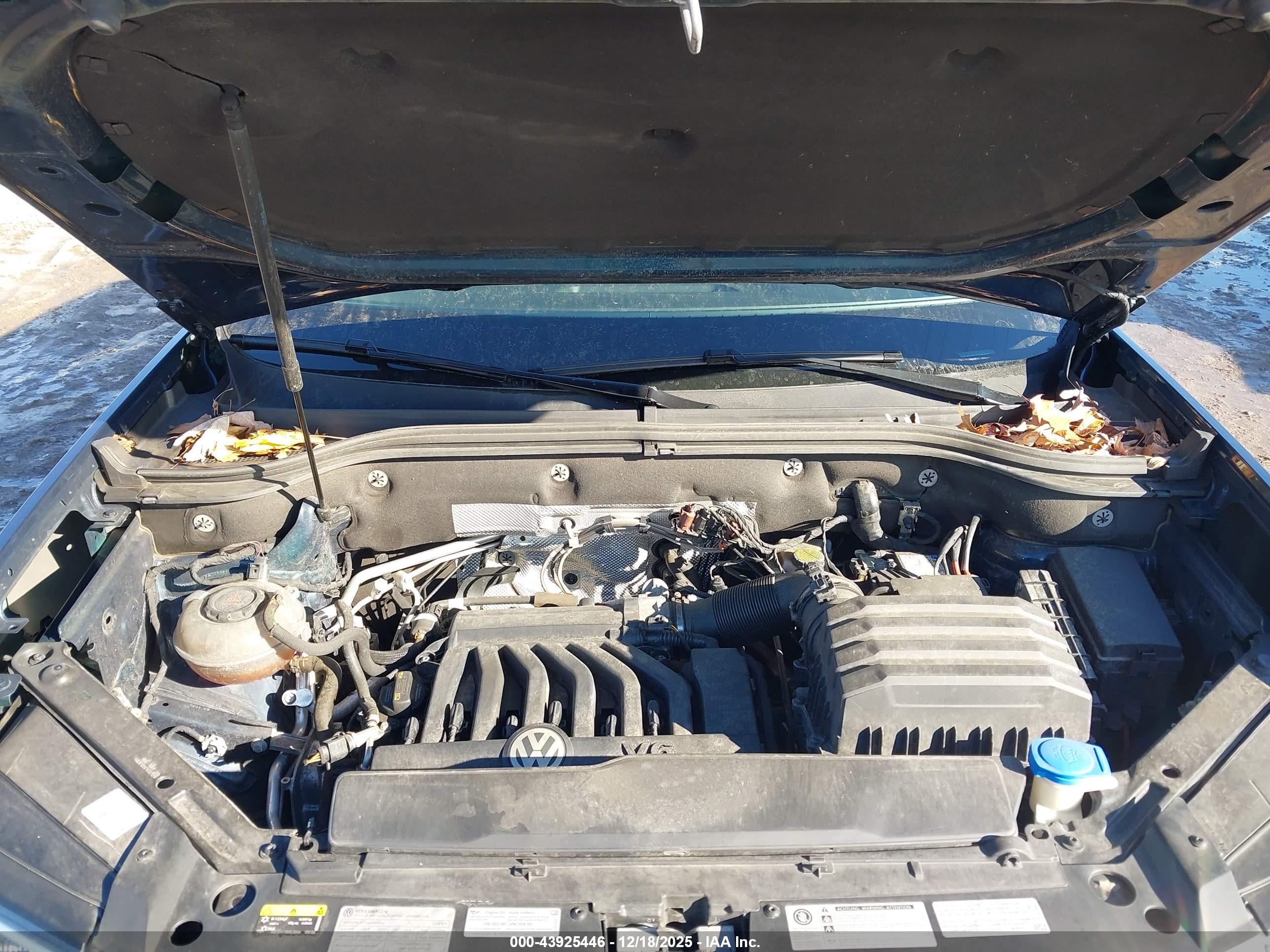 VOLKSWAGEN ATLAS image 10