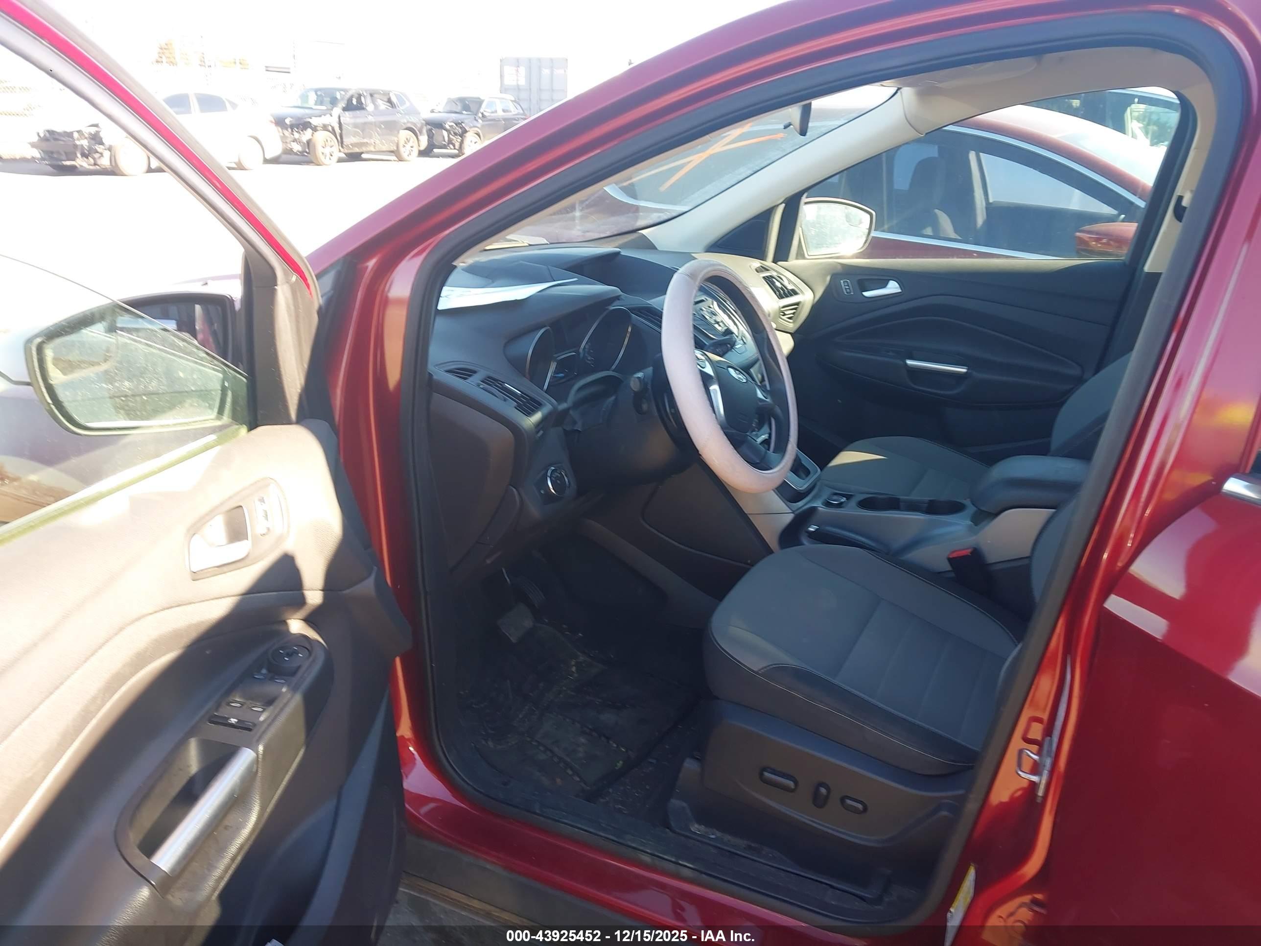 FORD ESCAPE image 5