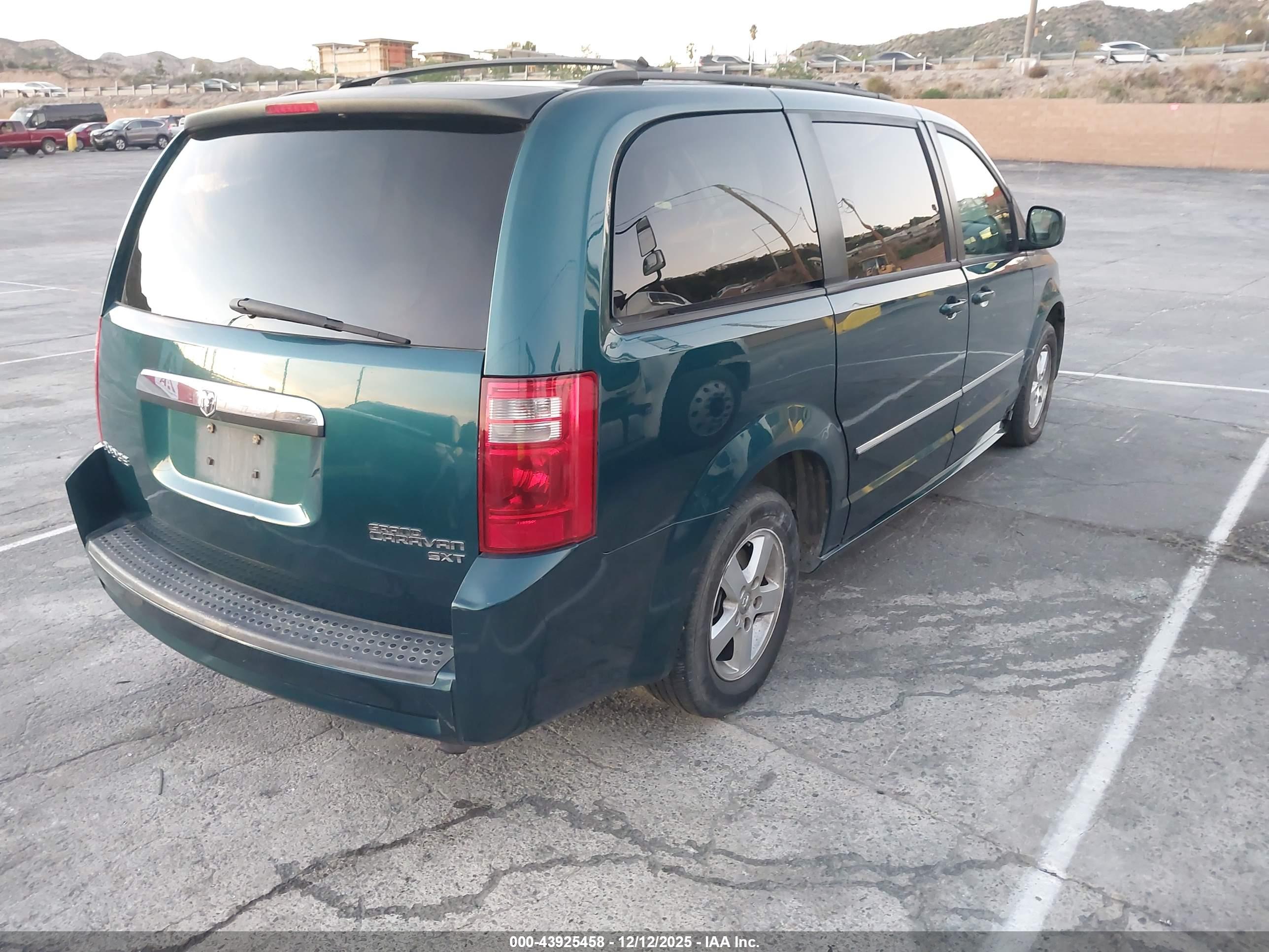 DODGE GRAND image 4