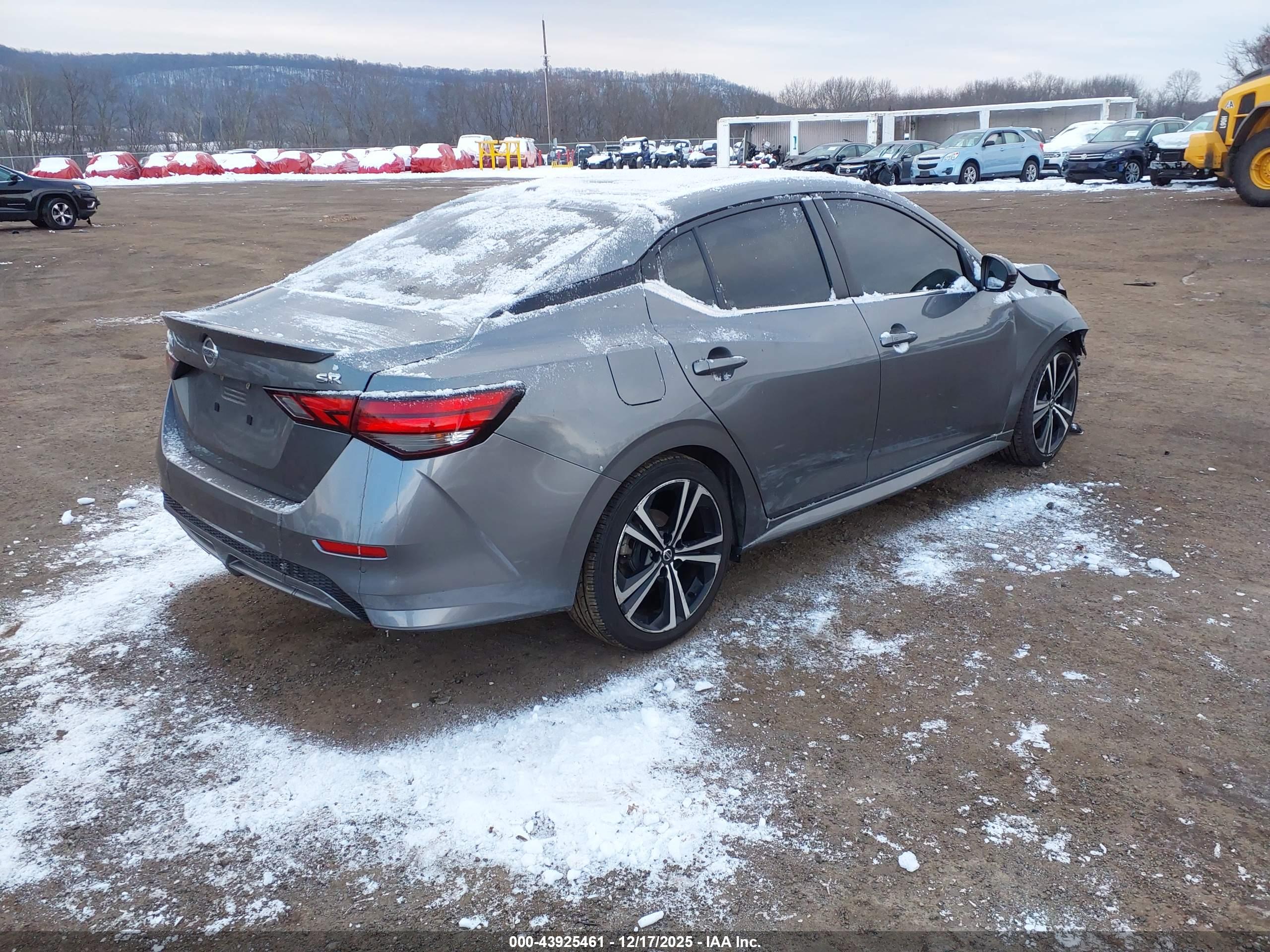 NISSAN SENTRA image 4