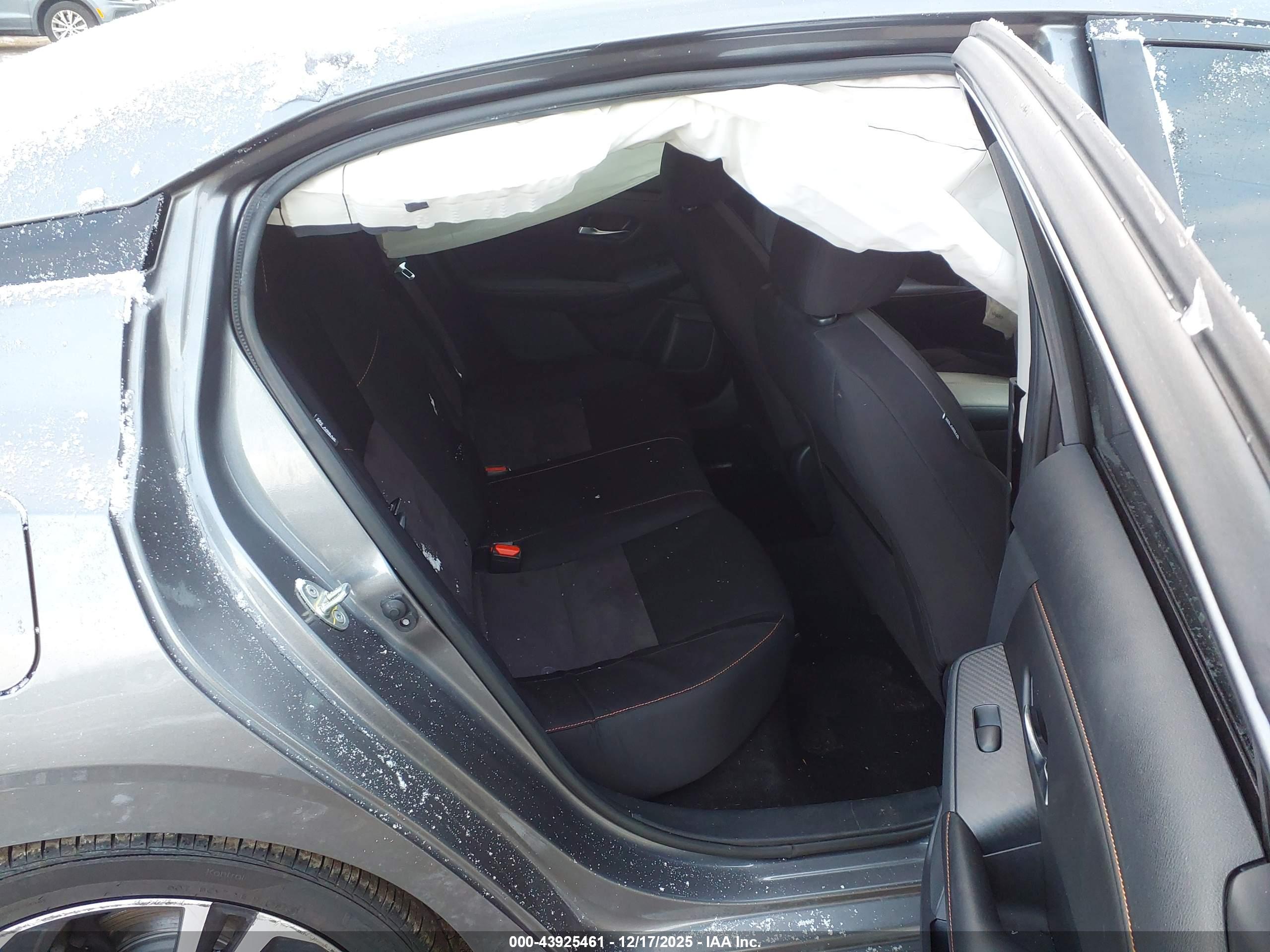 NISSAN SENTRA image 8