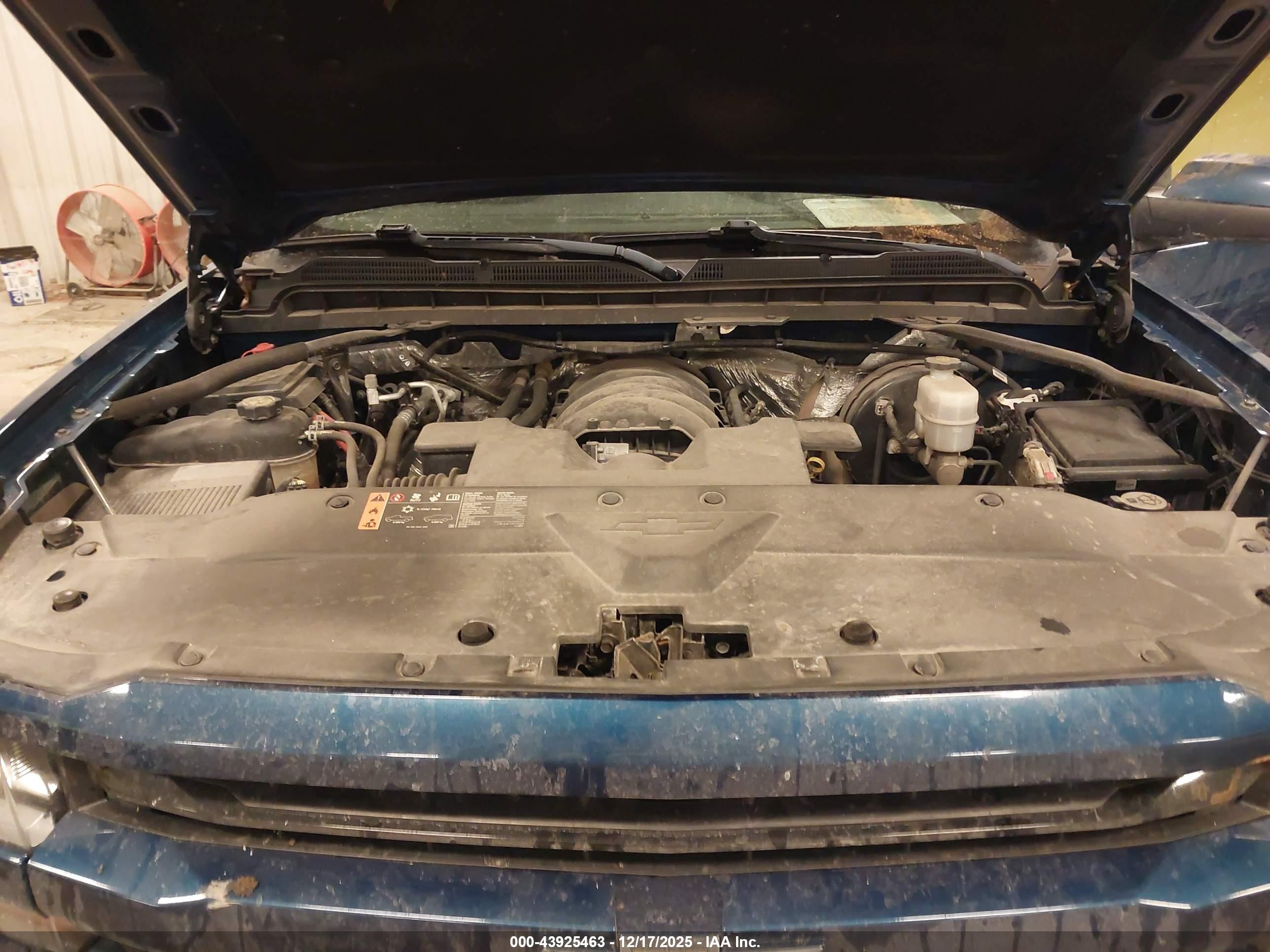 CHEVROLET SILVERADO image 10