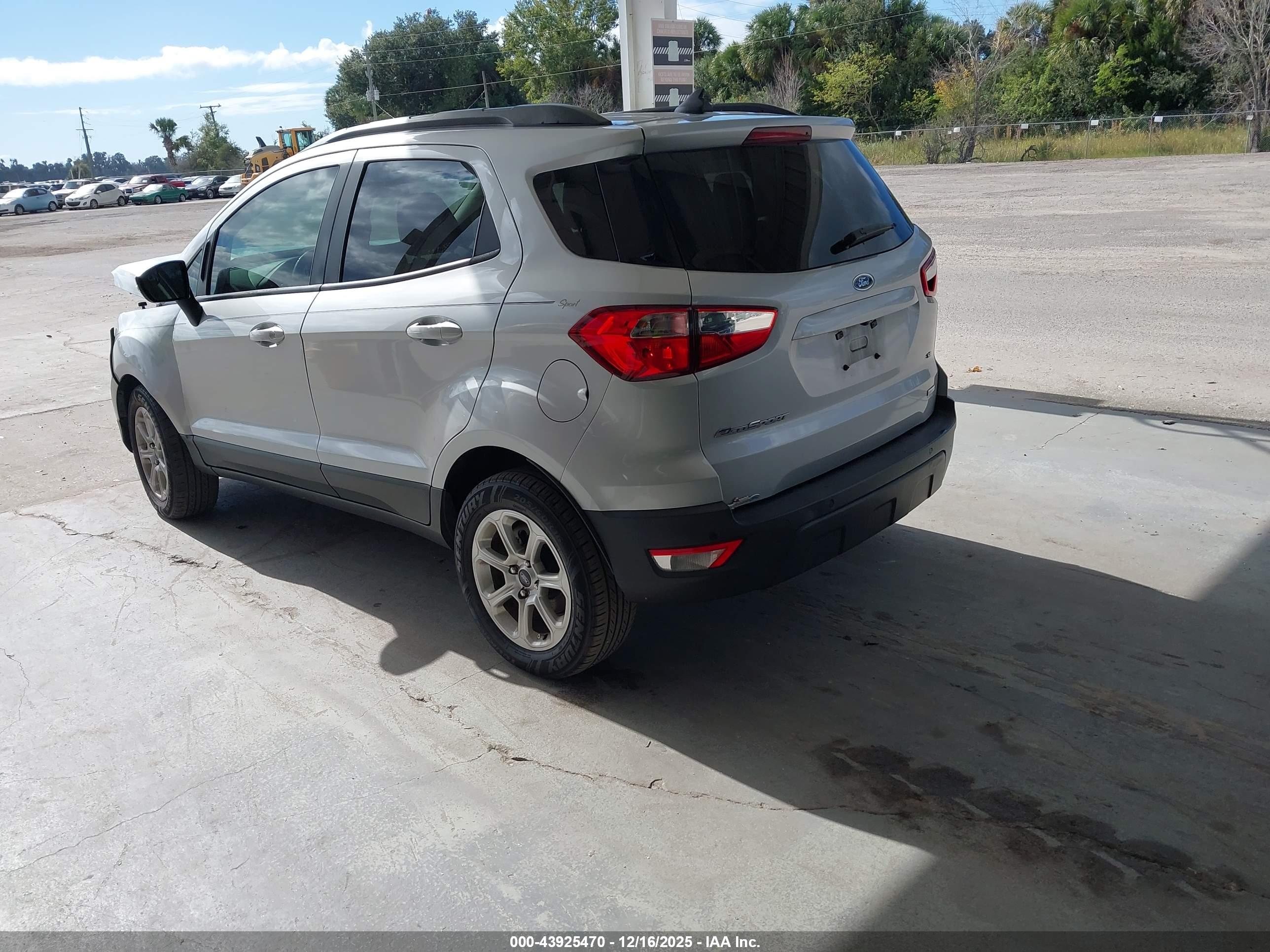 FORD ECOSPORT image 3