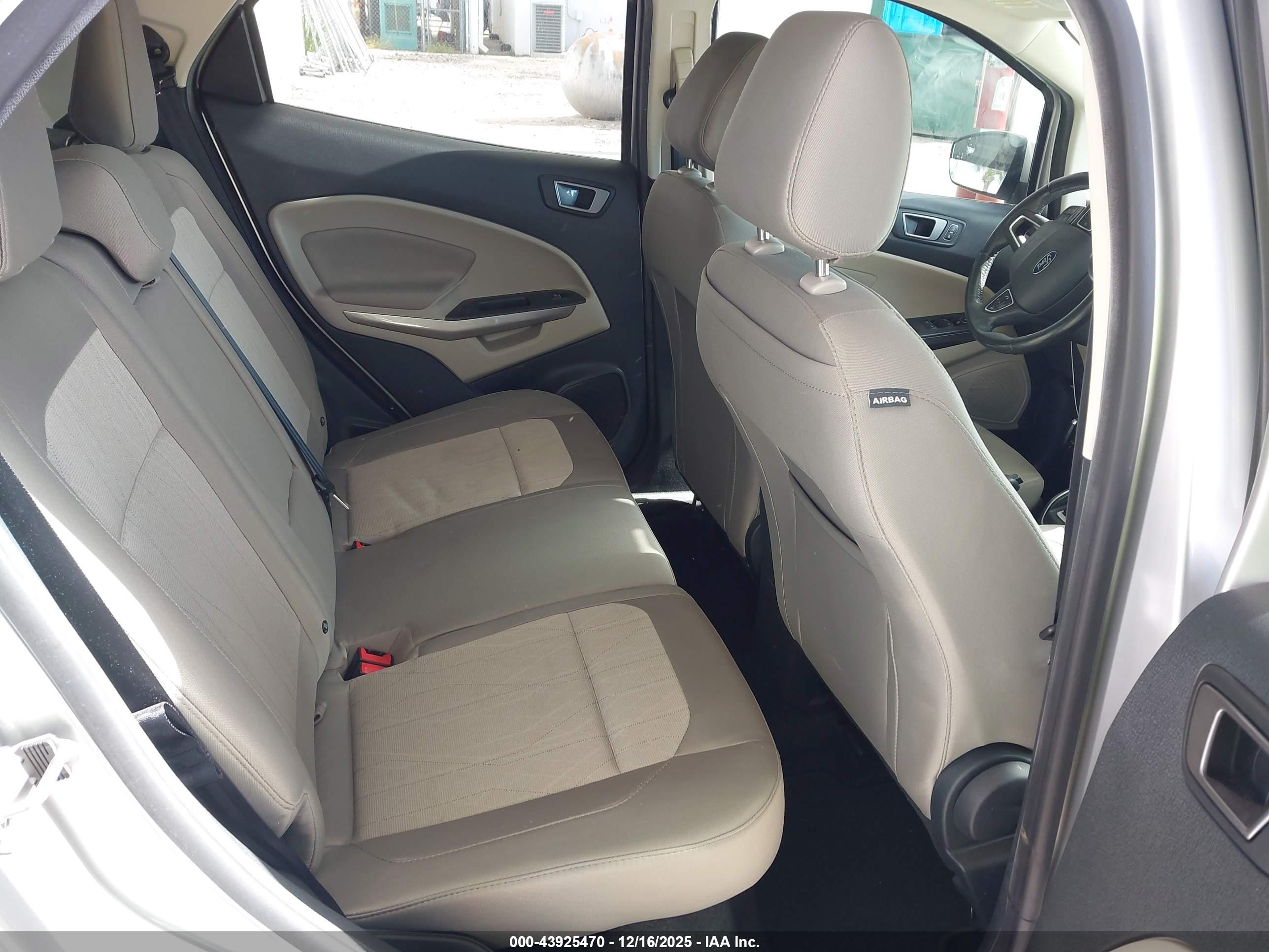FORD ECOSPORT image 8