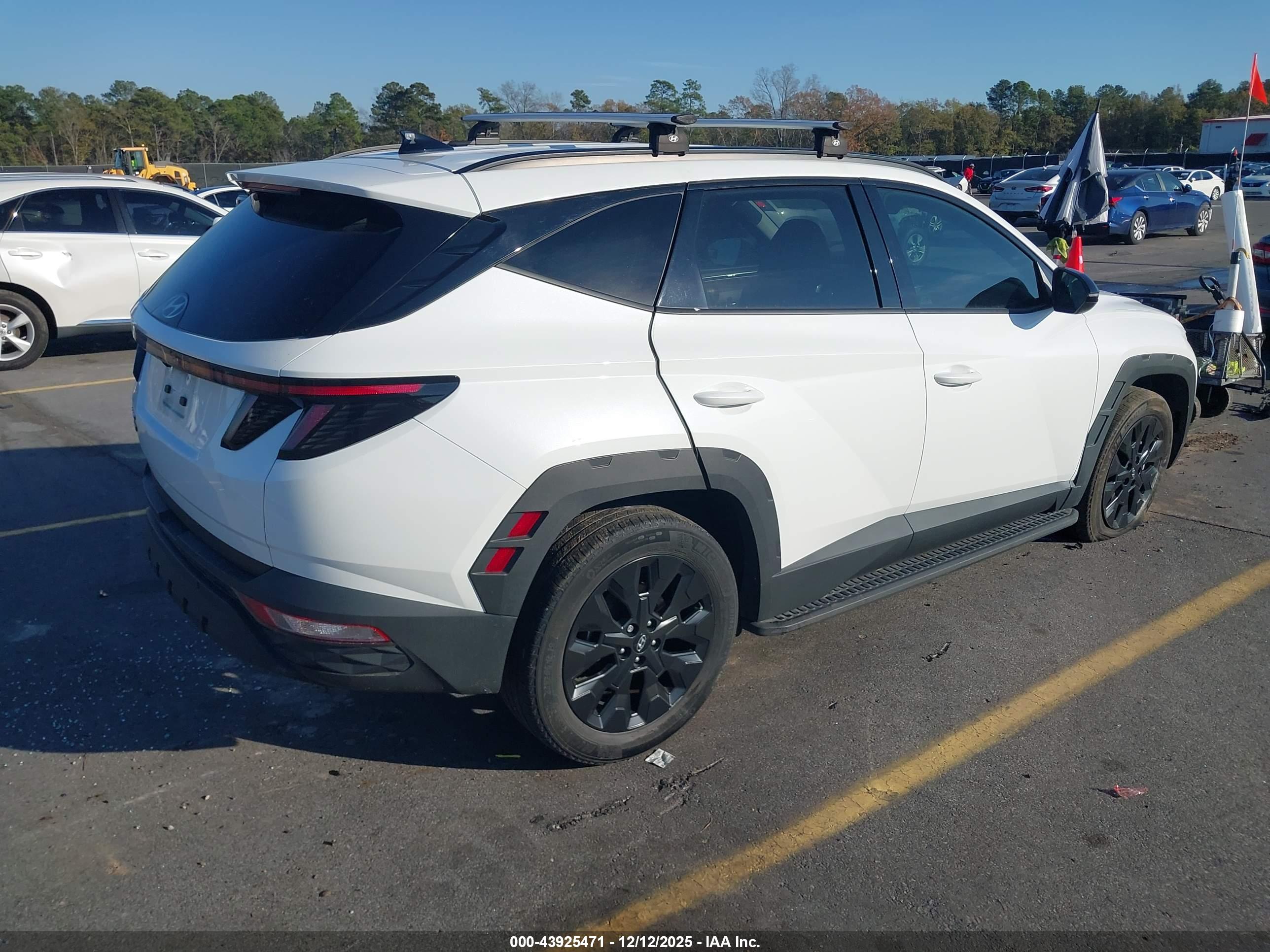 HYUNDAI TUCSON image 4