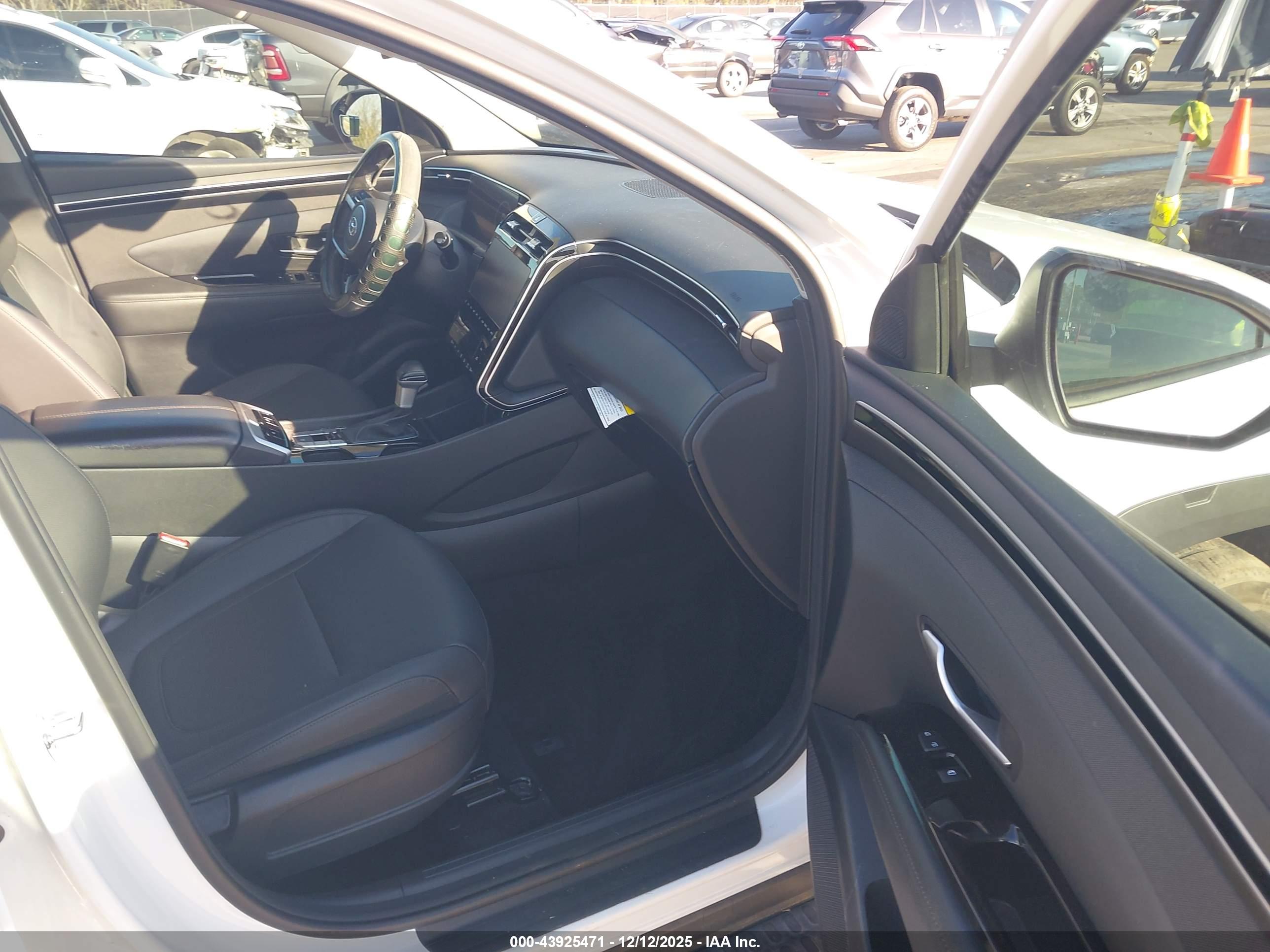 HYUNDAI TUCSON image 5
