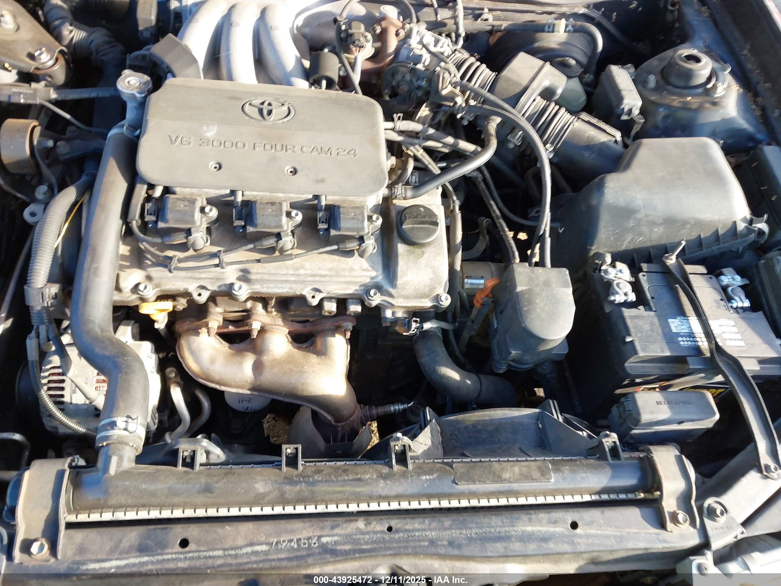 TOYOTA AVALON image 10