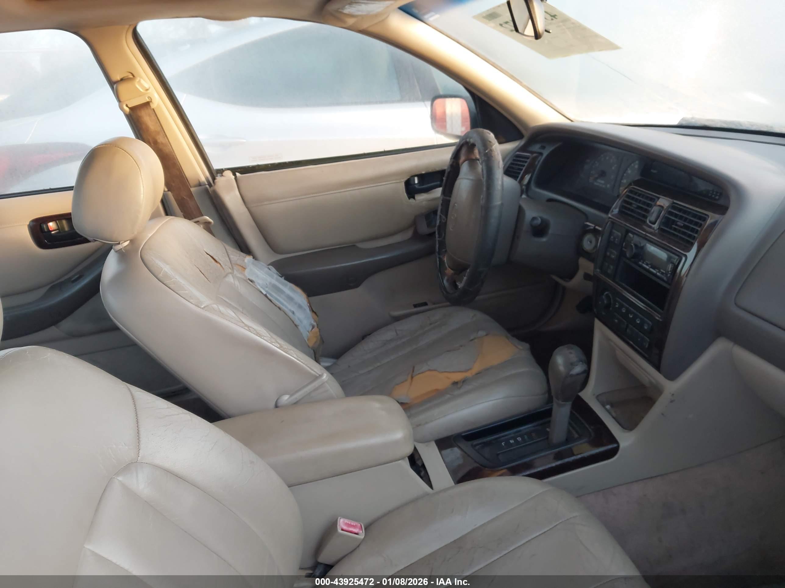 TOYOTA AVALON image 5