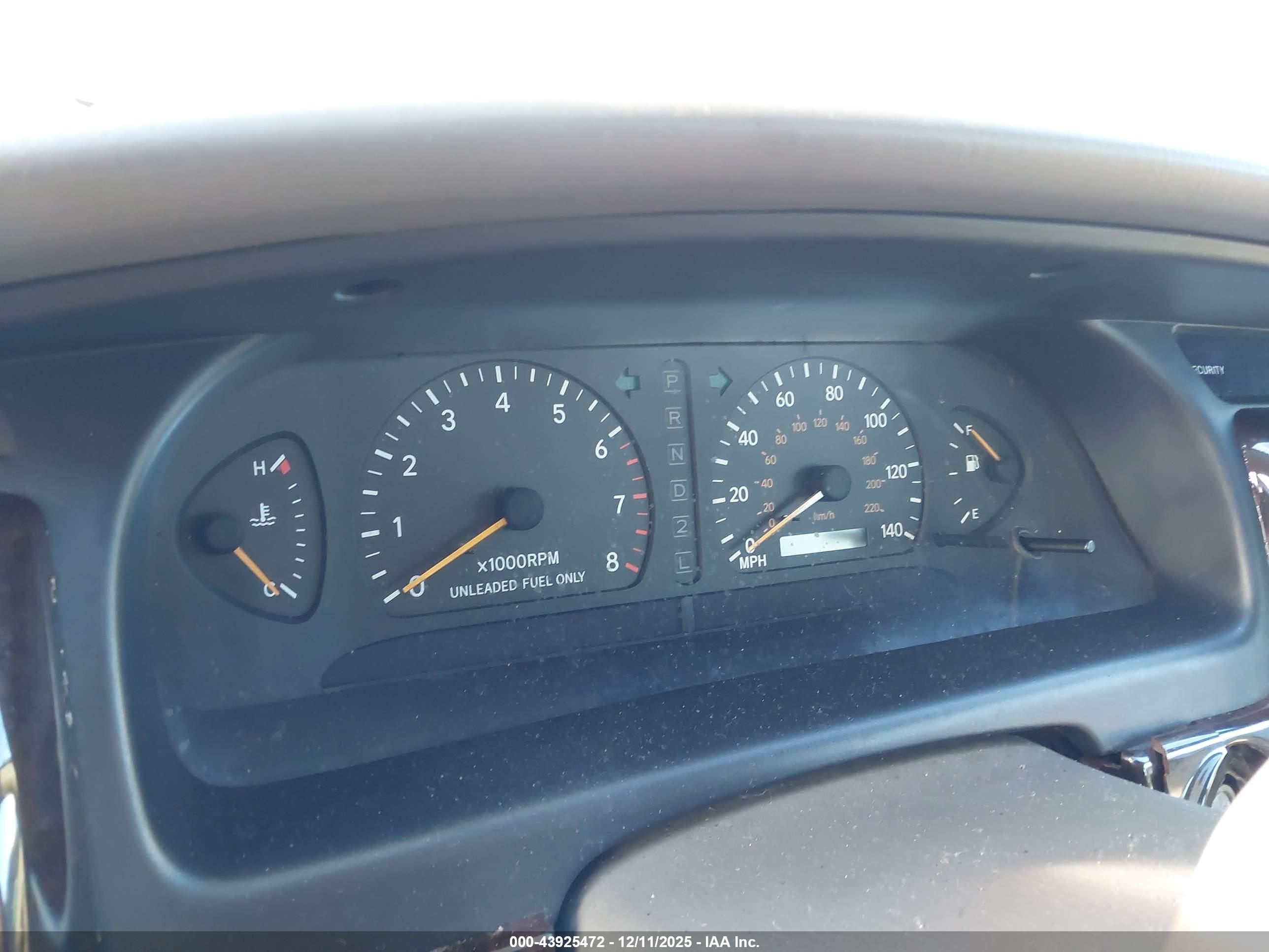 TOYOTA AVALON image 7