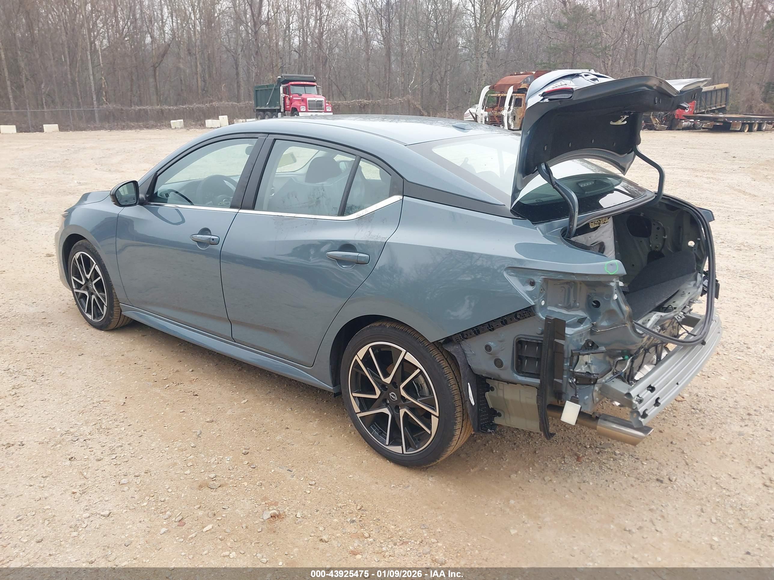 NISSAN SENTRA image 3