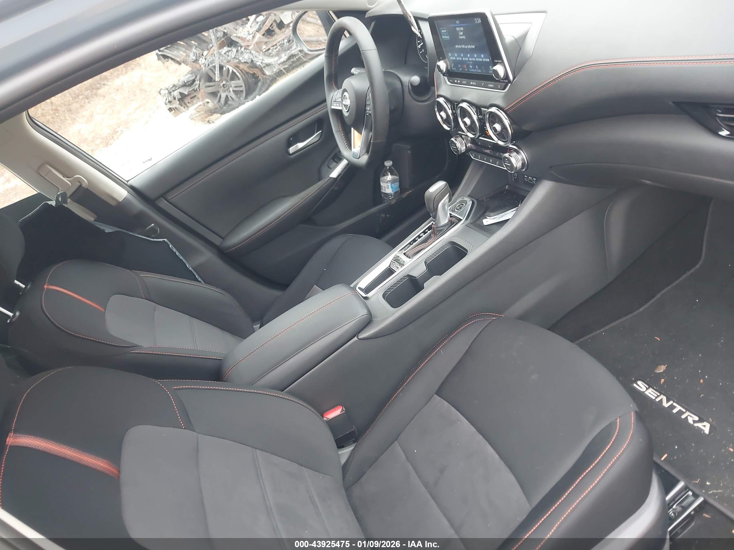 NISSAN SENTRA image 5
