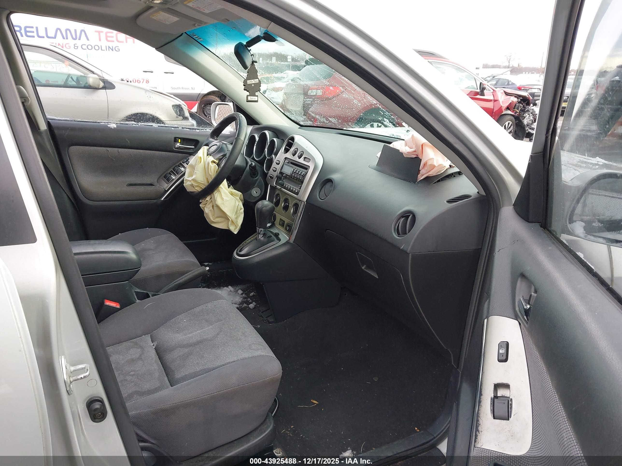 TOYOTA MATRIX image 5
