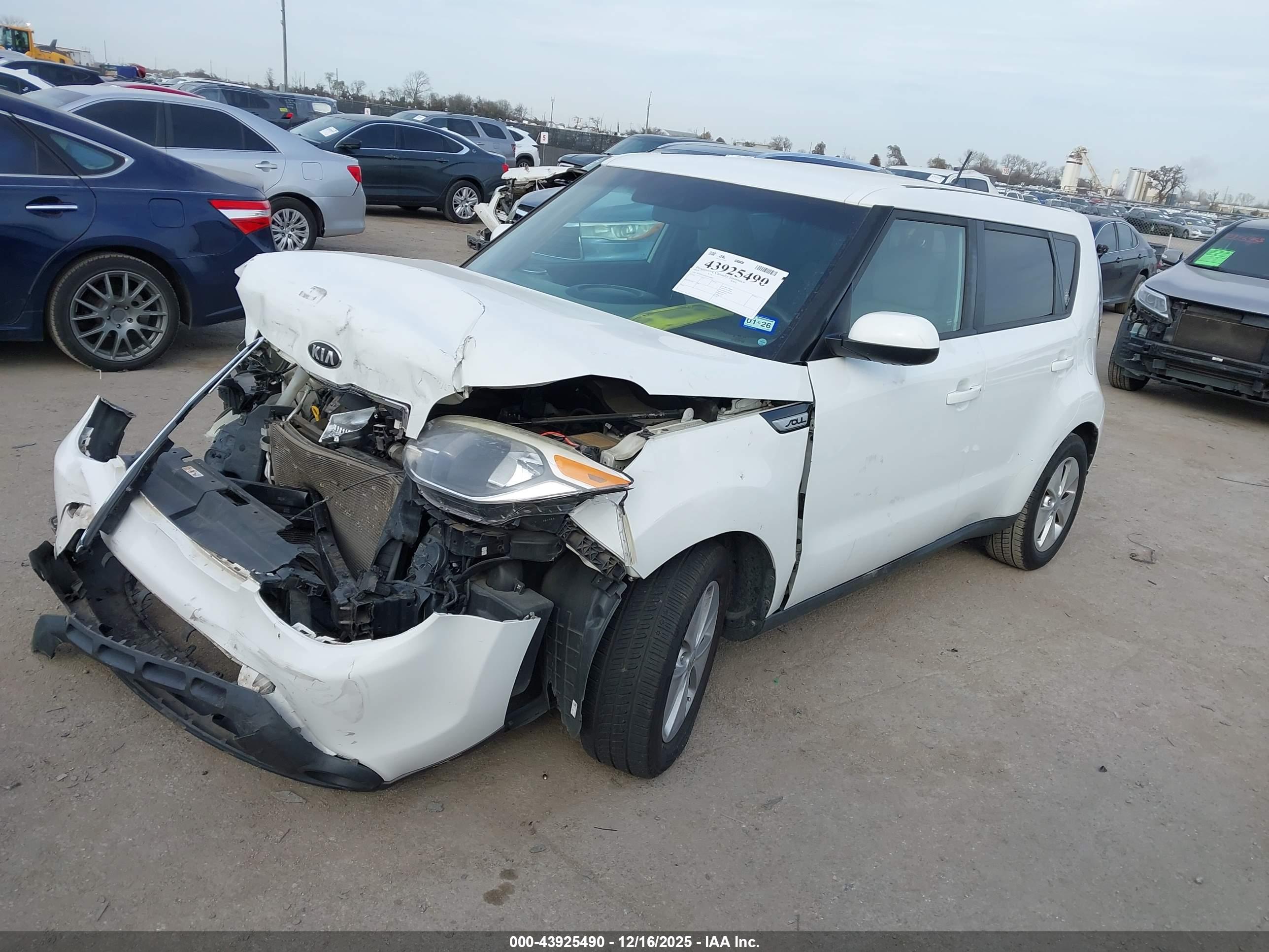 KIA SOUL image 2