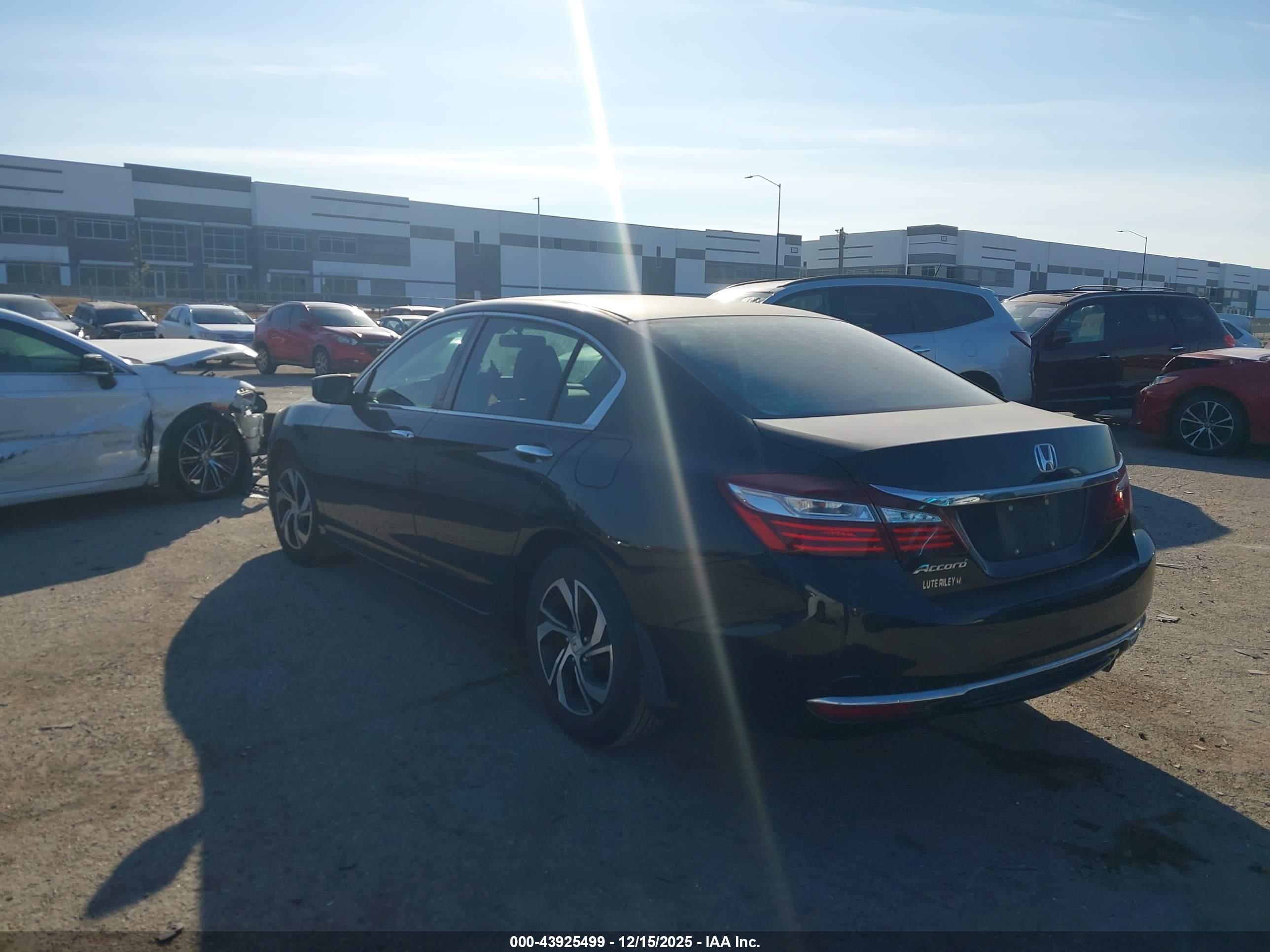 HONDA ACCORD image 3