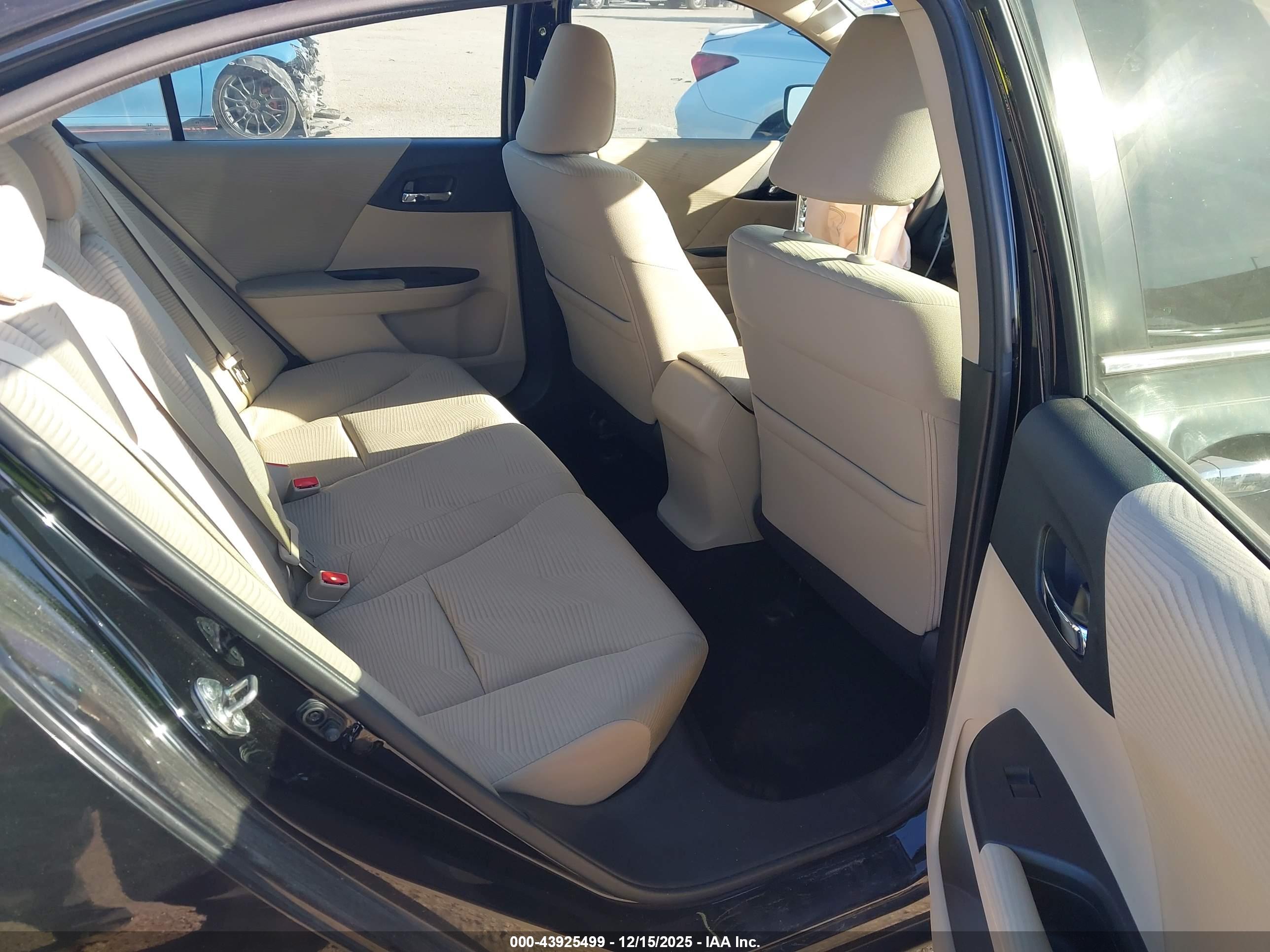 HONDA ACCORD image 8