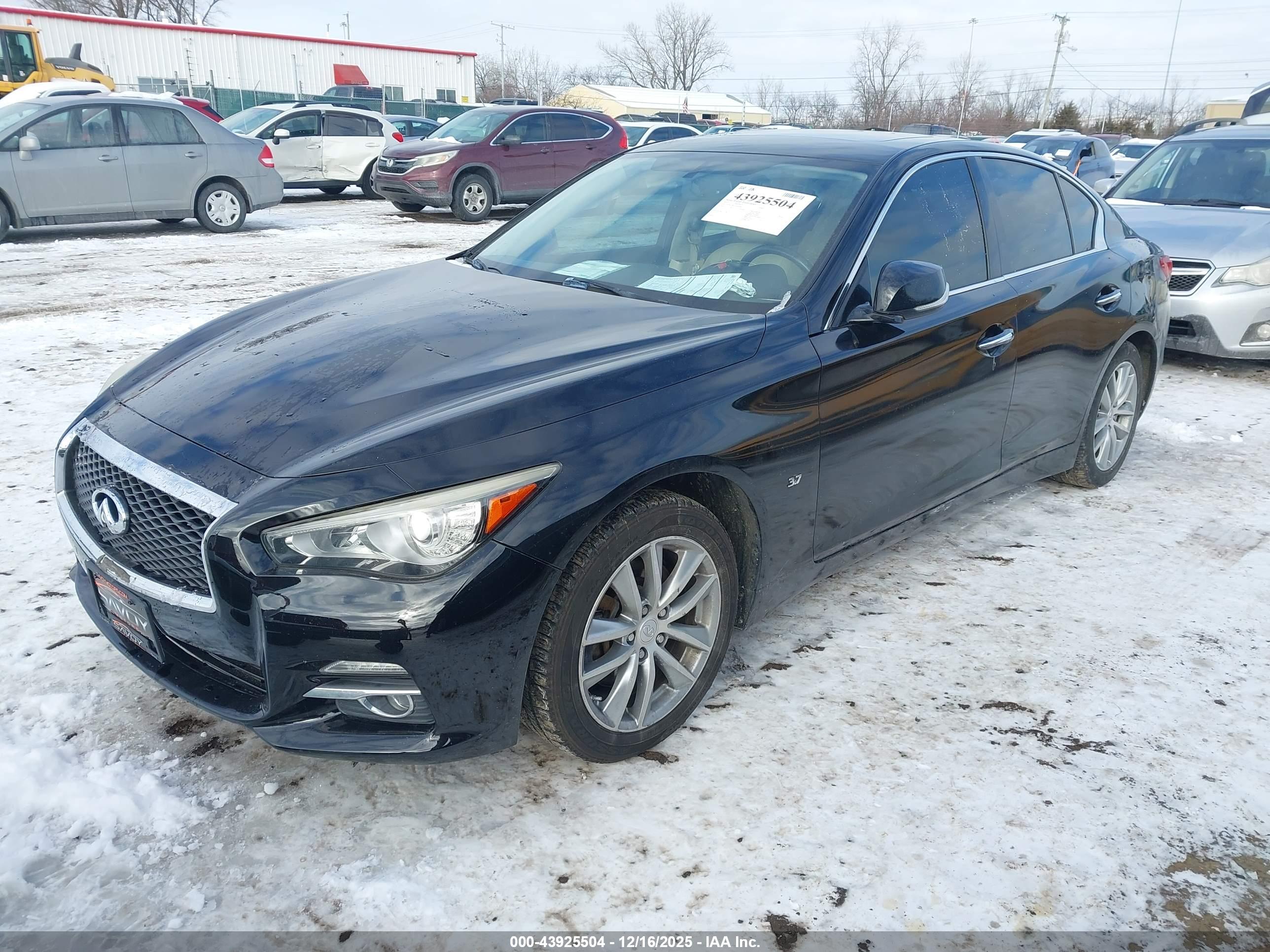INFINITI Q50 image 2