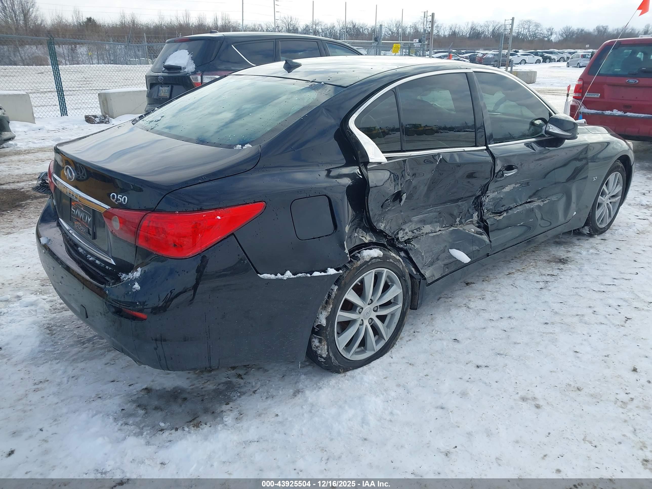 INFINITI Q50 image 4