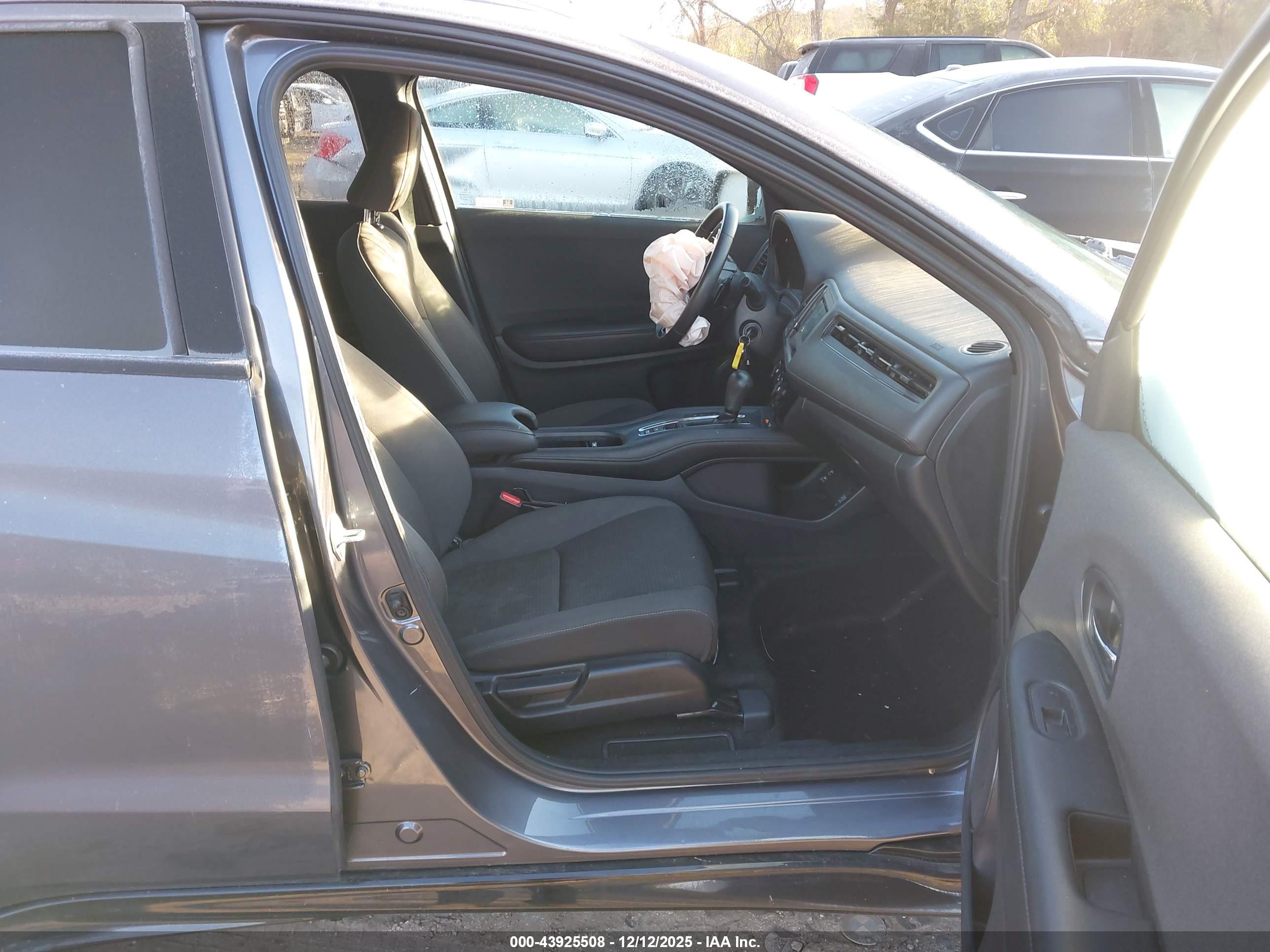 HONDA HR-V image 5