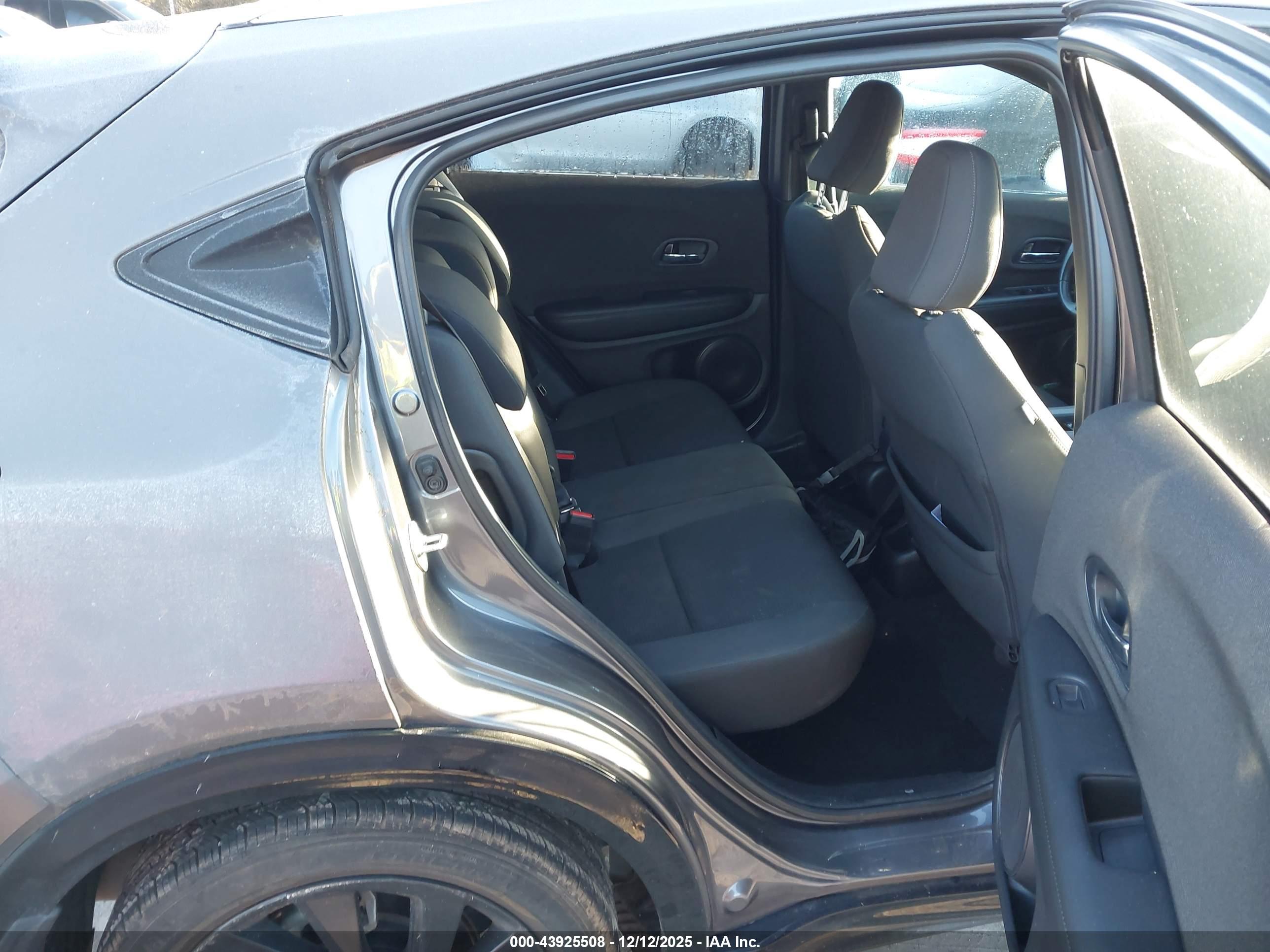HONDA HR-V image 8