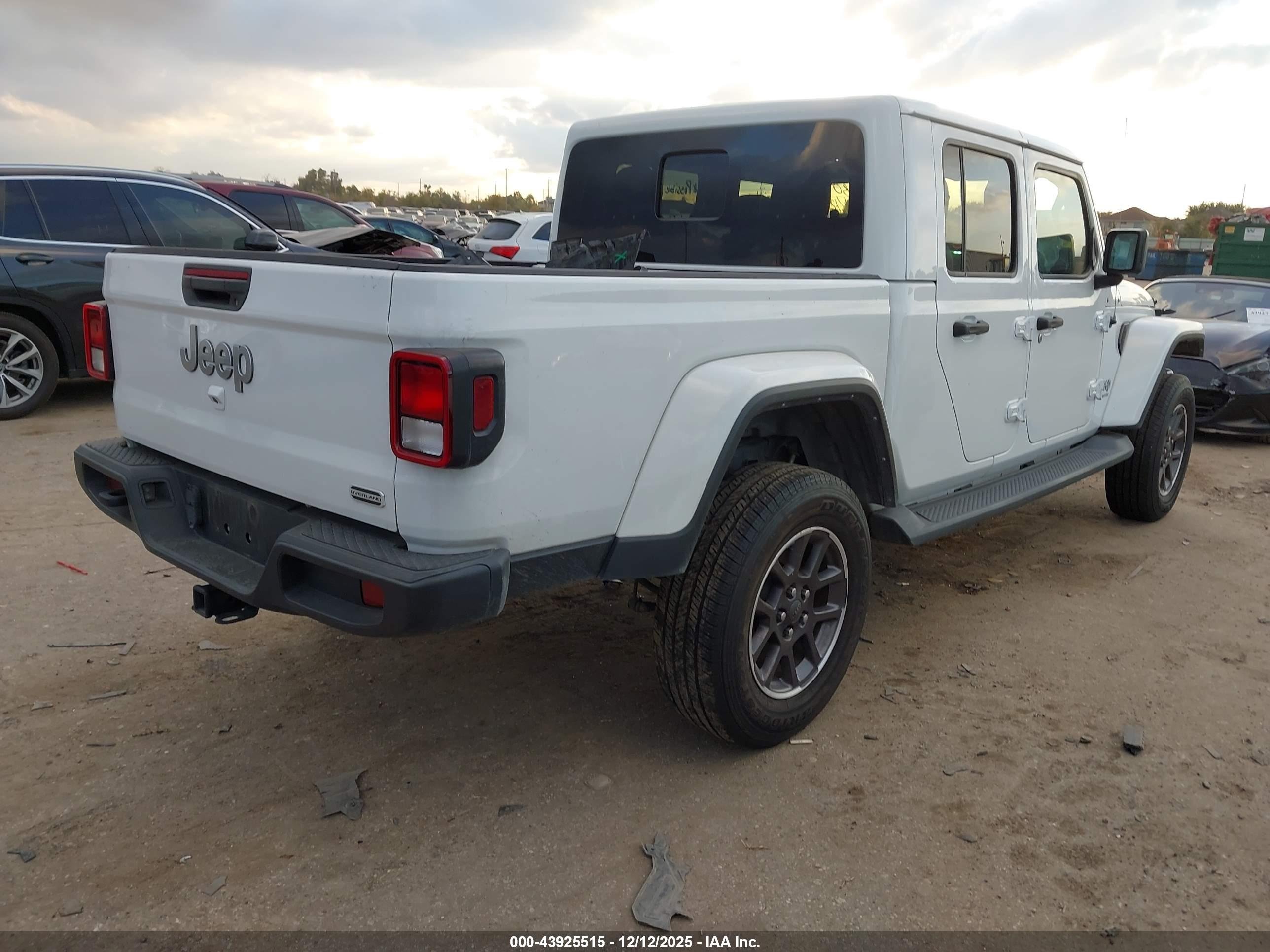 JEEP GLADIATOR image 4