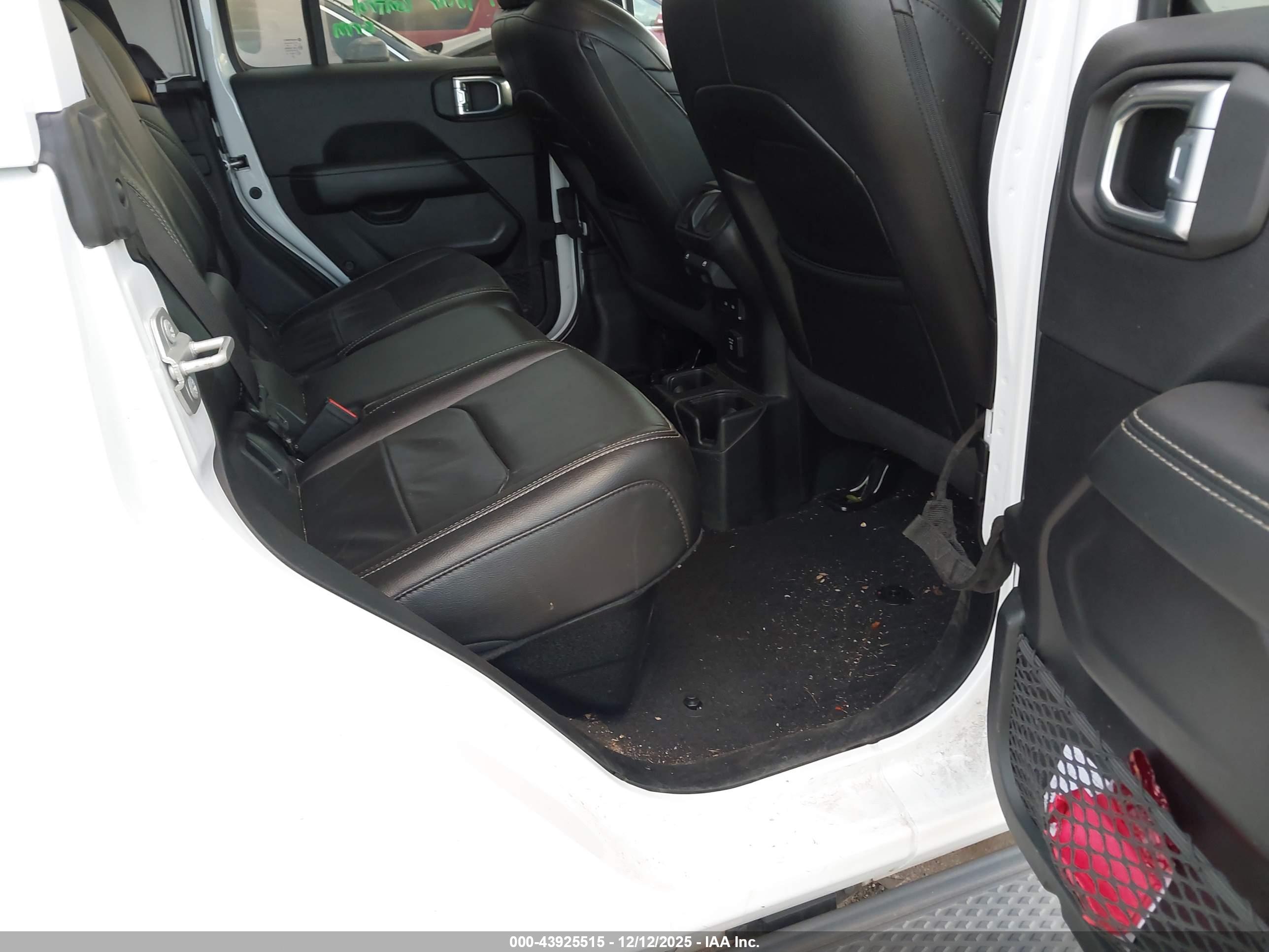 JEEP GLADIATOR image 8