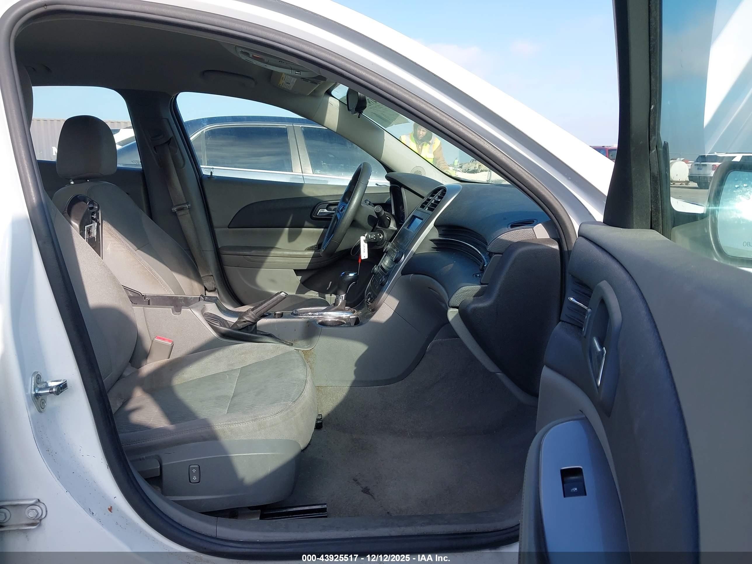 CHEVROLET MALIBU image 5
