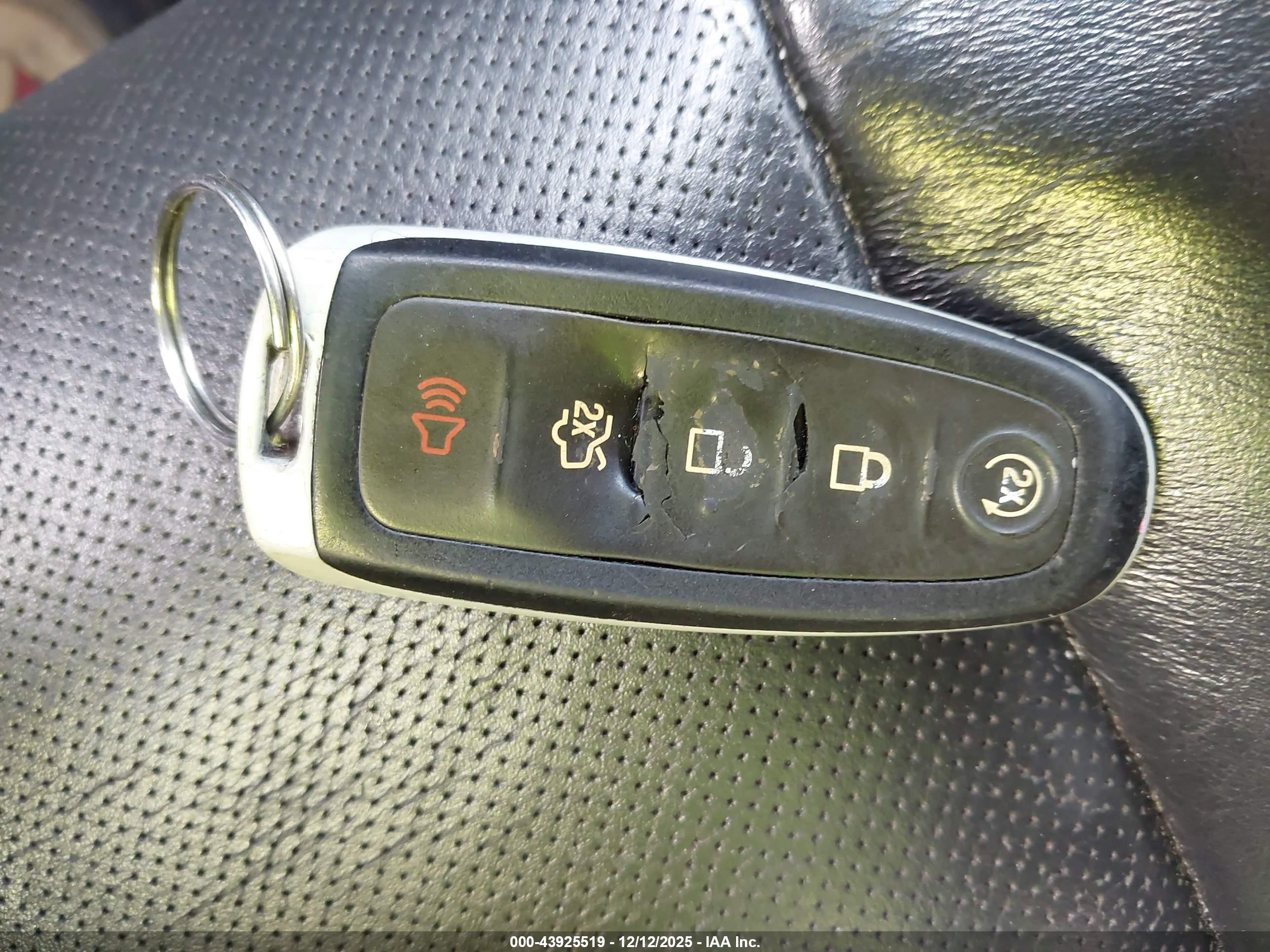 FORD EXPEDITION image 11