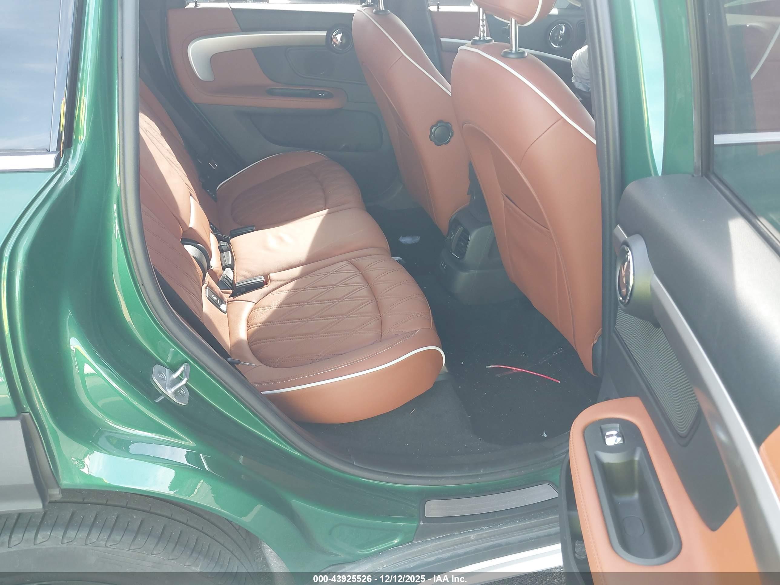 MINI COUNTRYMAN image 8