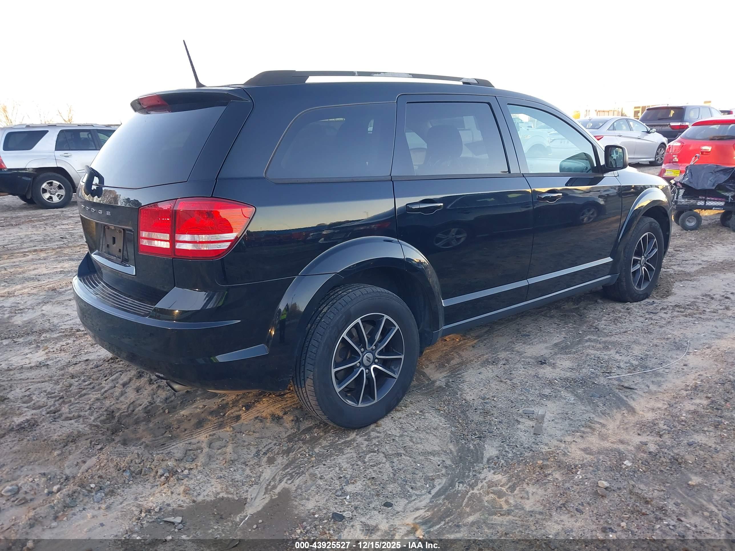 DODGE JOURNEY image 4
