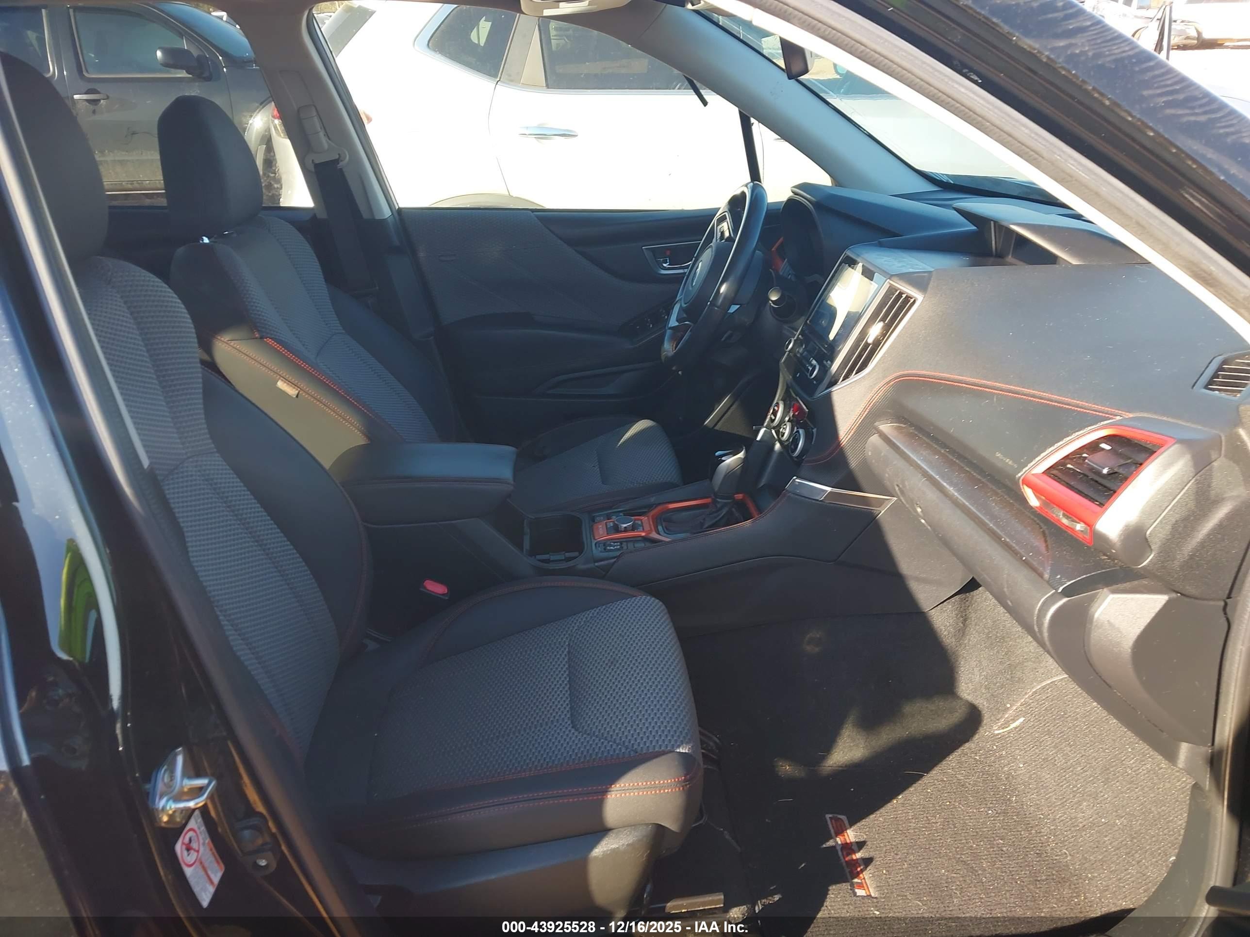 SUBARU FORESTER image 5