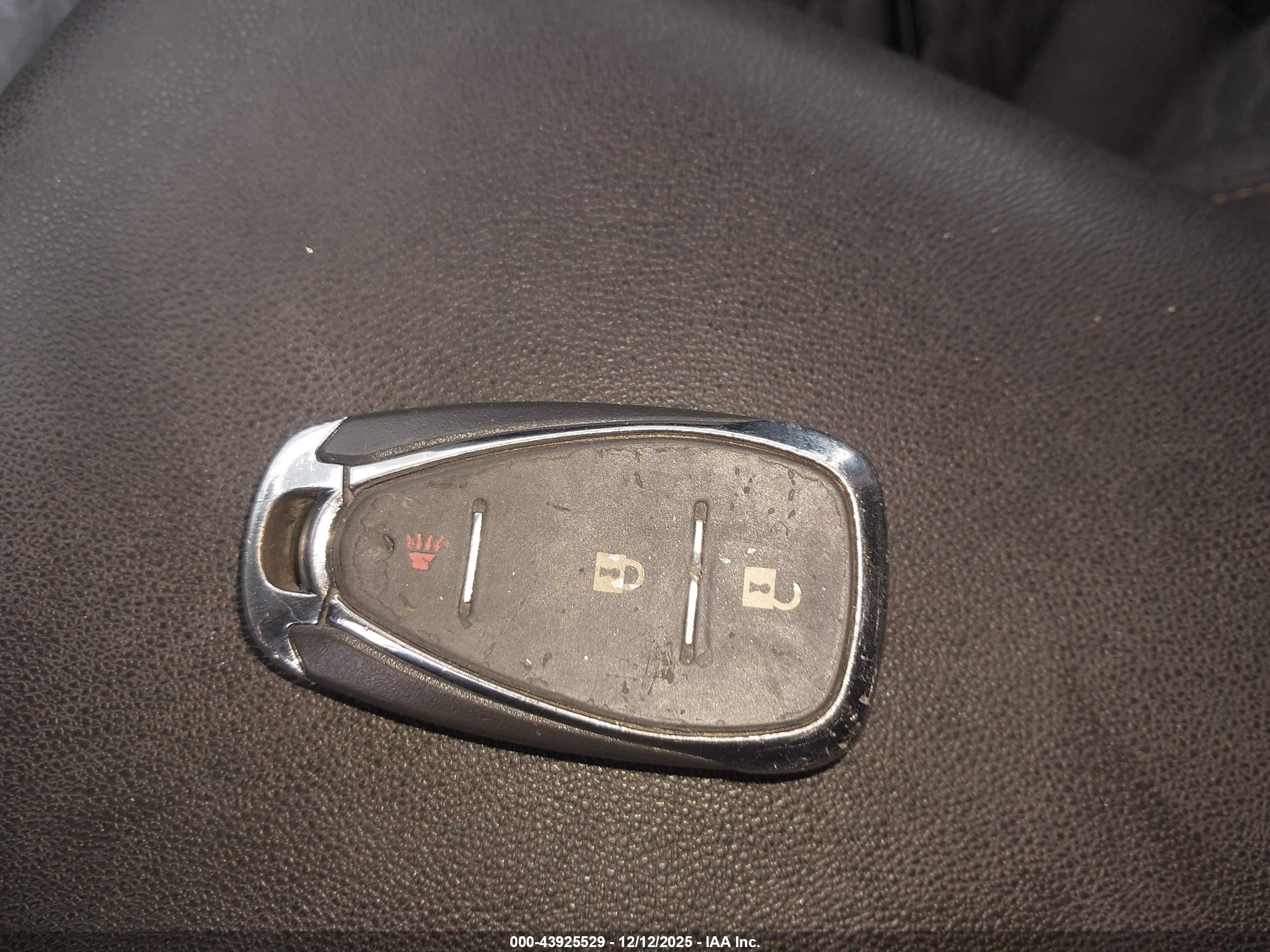 CHEVROLET EQUINOX image 11