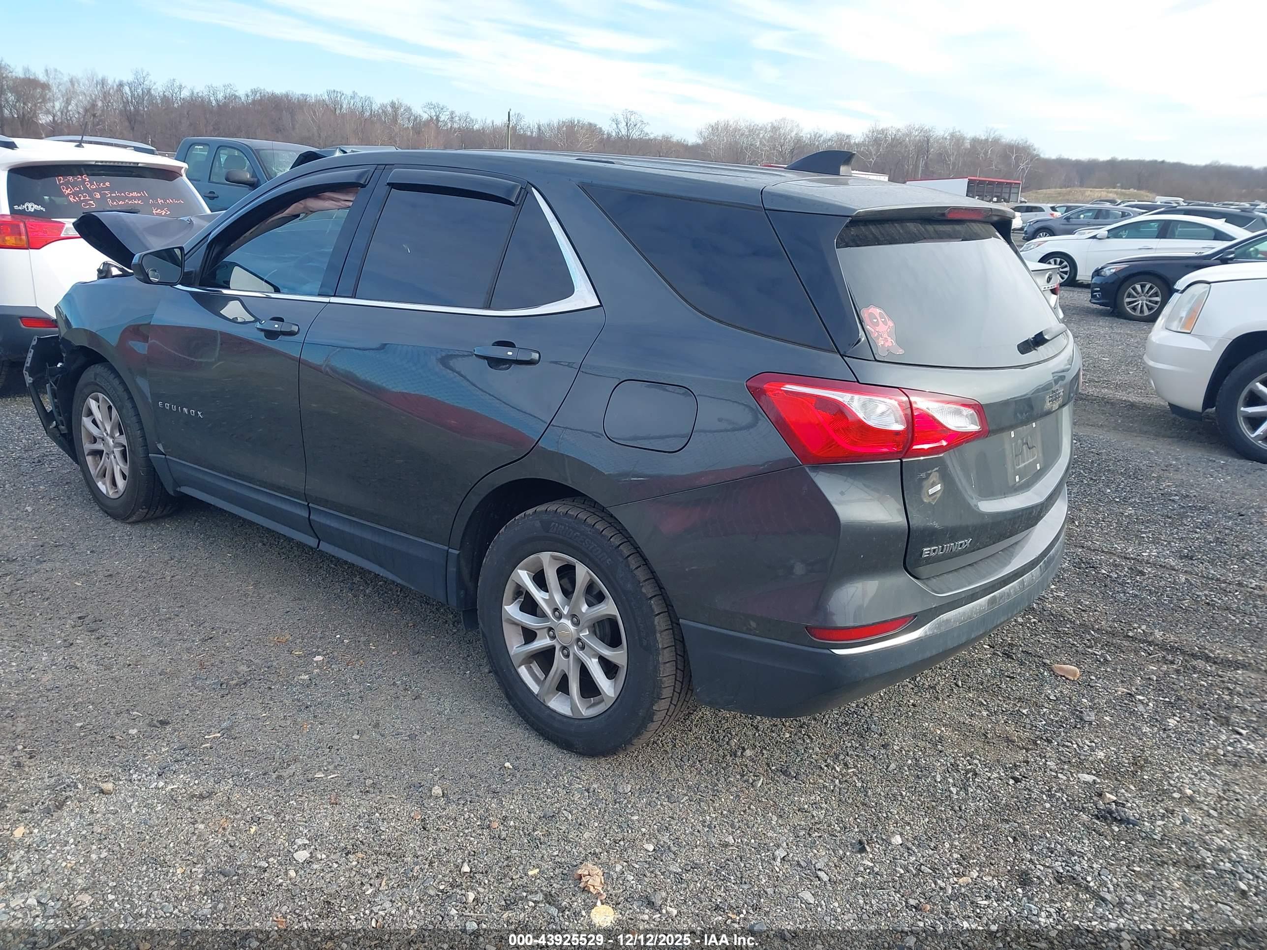CHEVROLET EQUINOX image 3