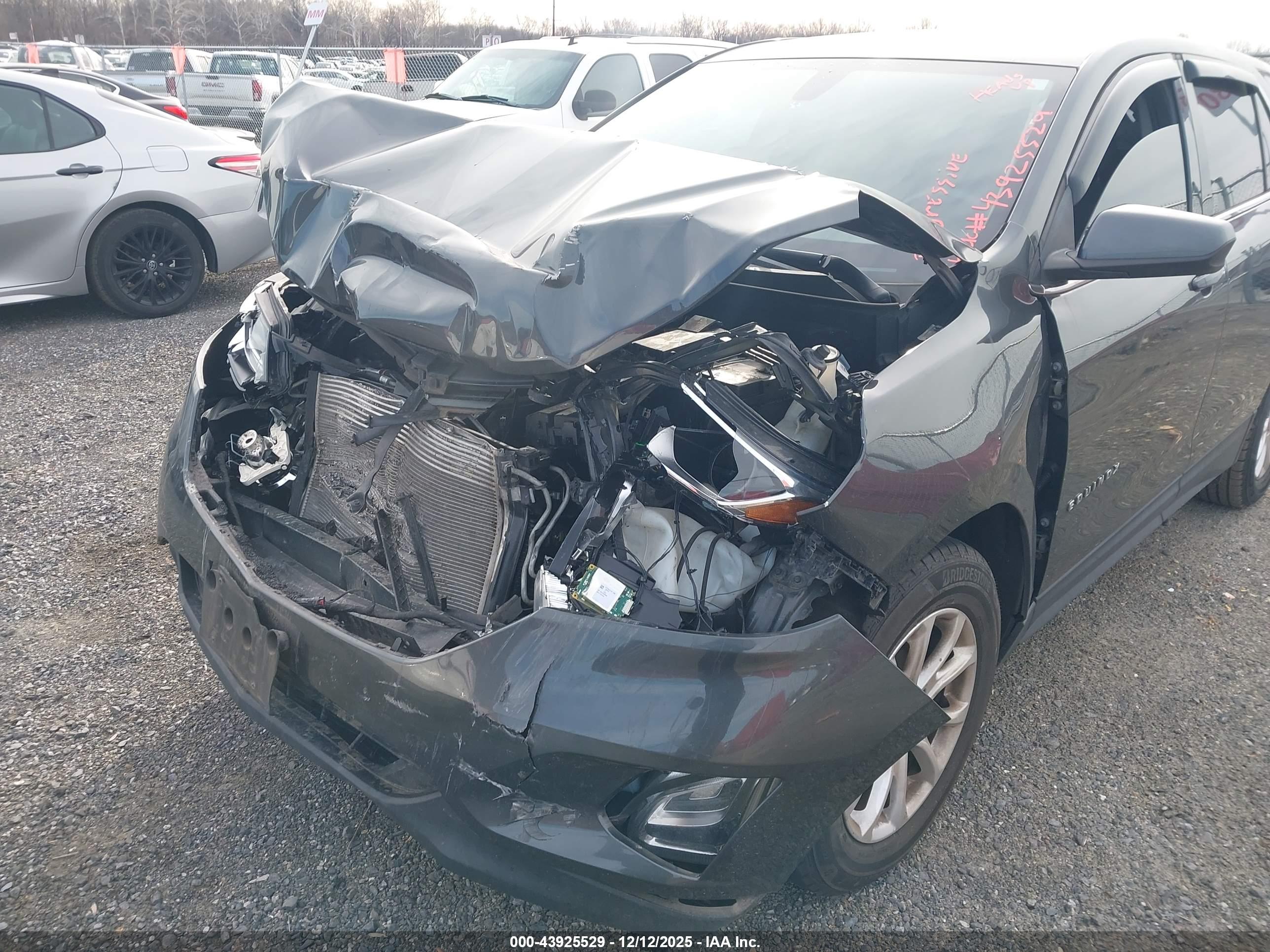 CHEVROLET EQUINOX image 6