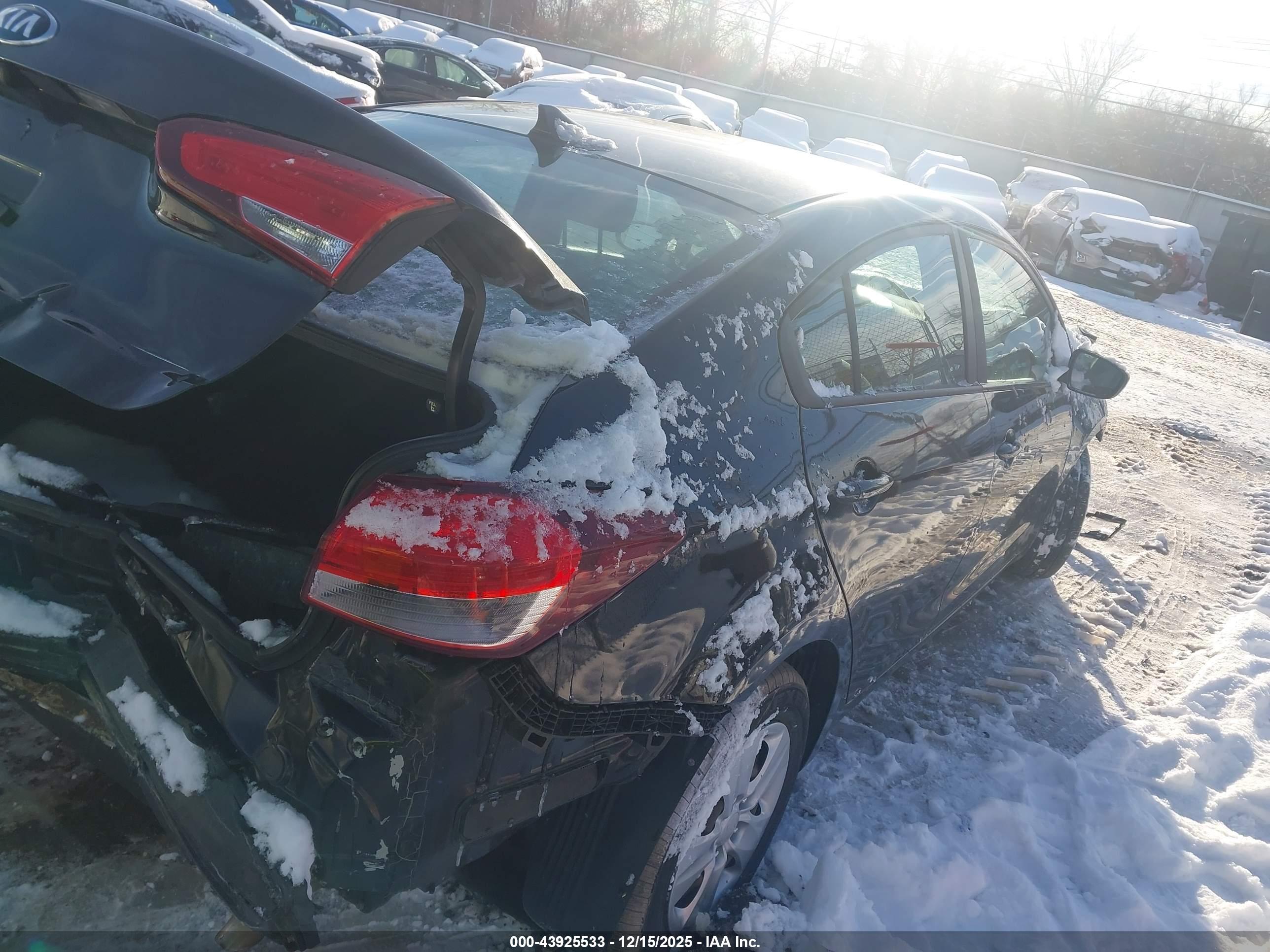 KIA FORTE image 4
