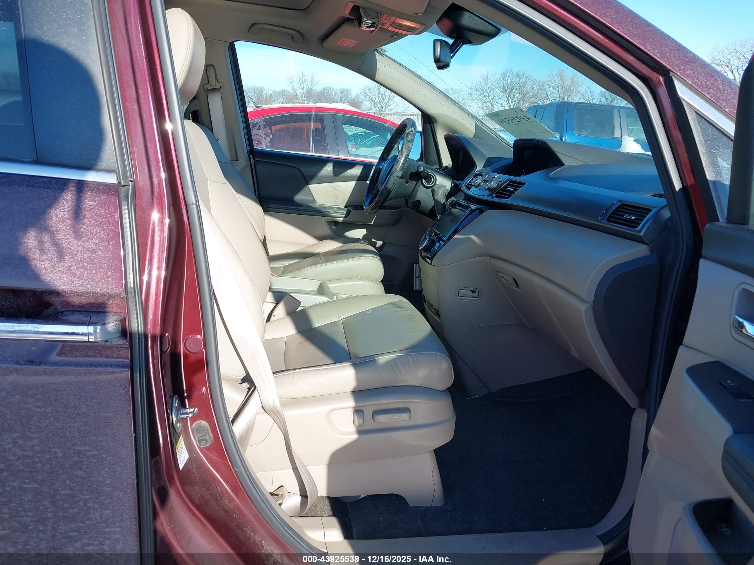 HONDA ODYSSEY image 5