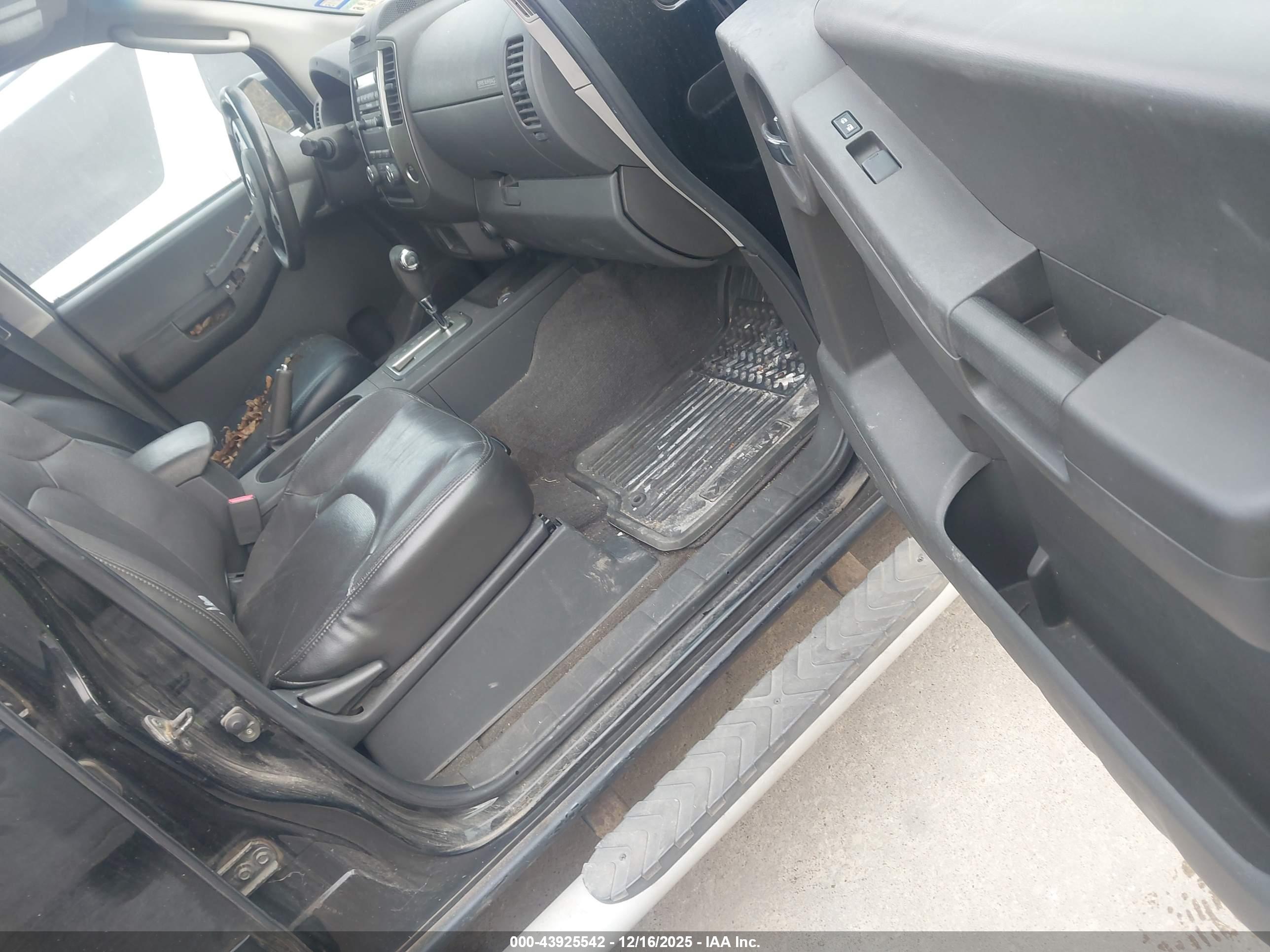 NISSAN XTERRA image 5