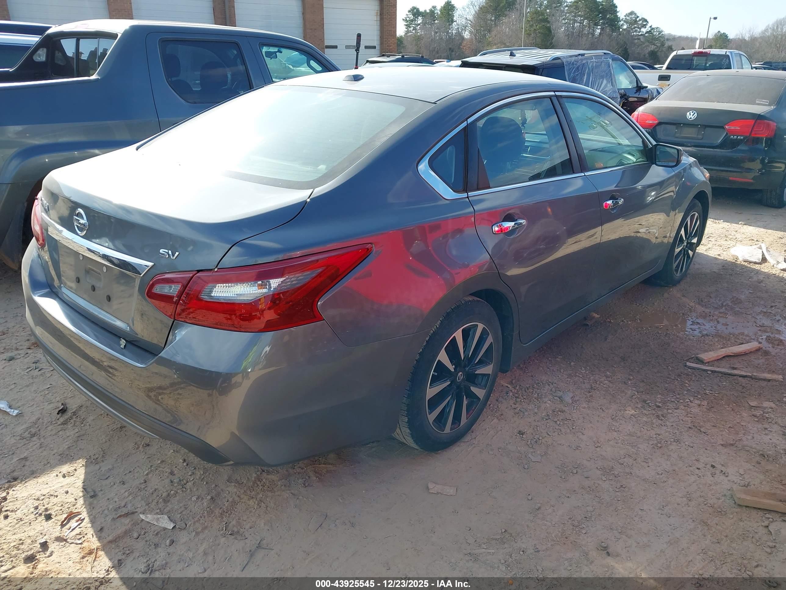 NISSAN ALTIMA image 4