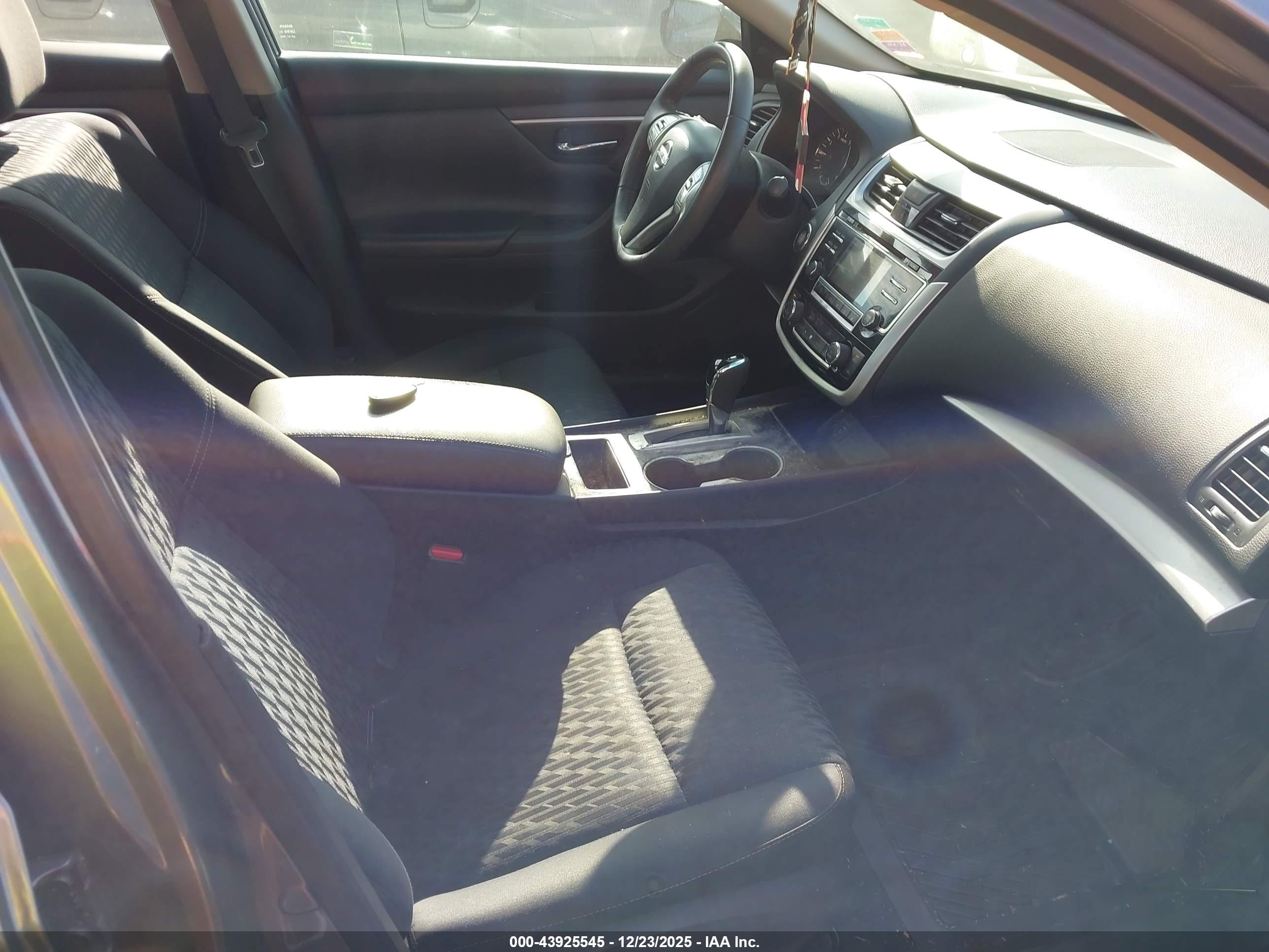NISSAN ALTIMA image 5