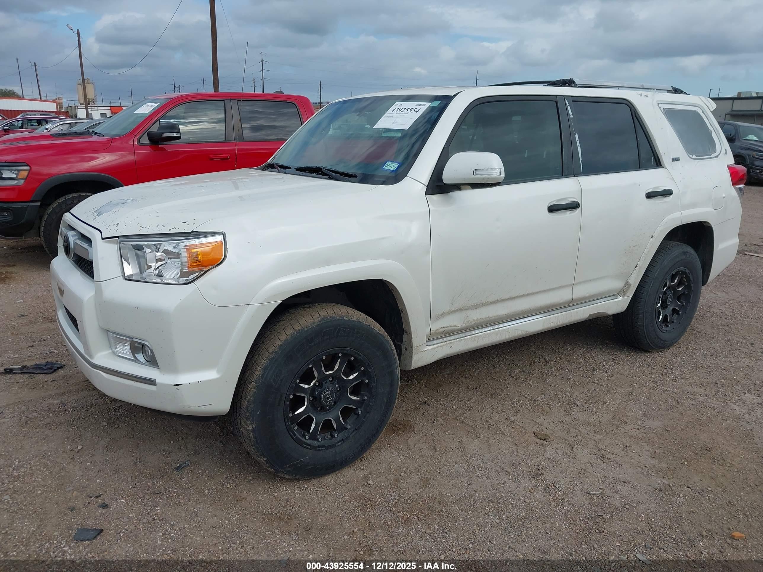 TOYOTA 4RUNNER image 2
