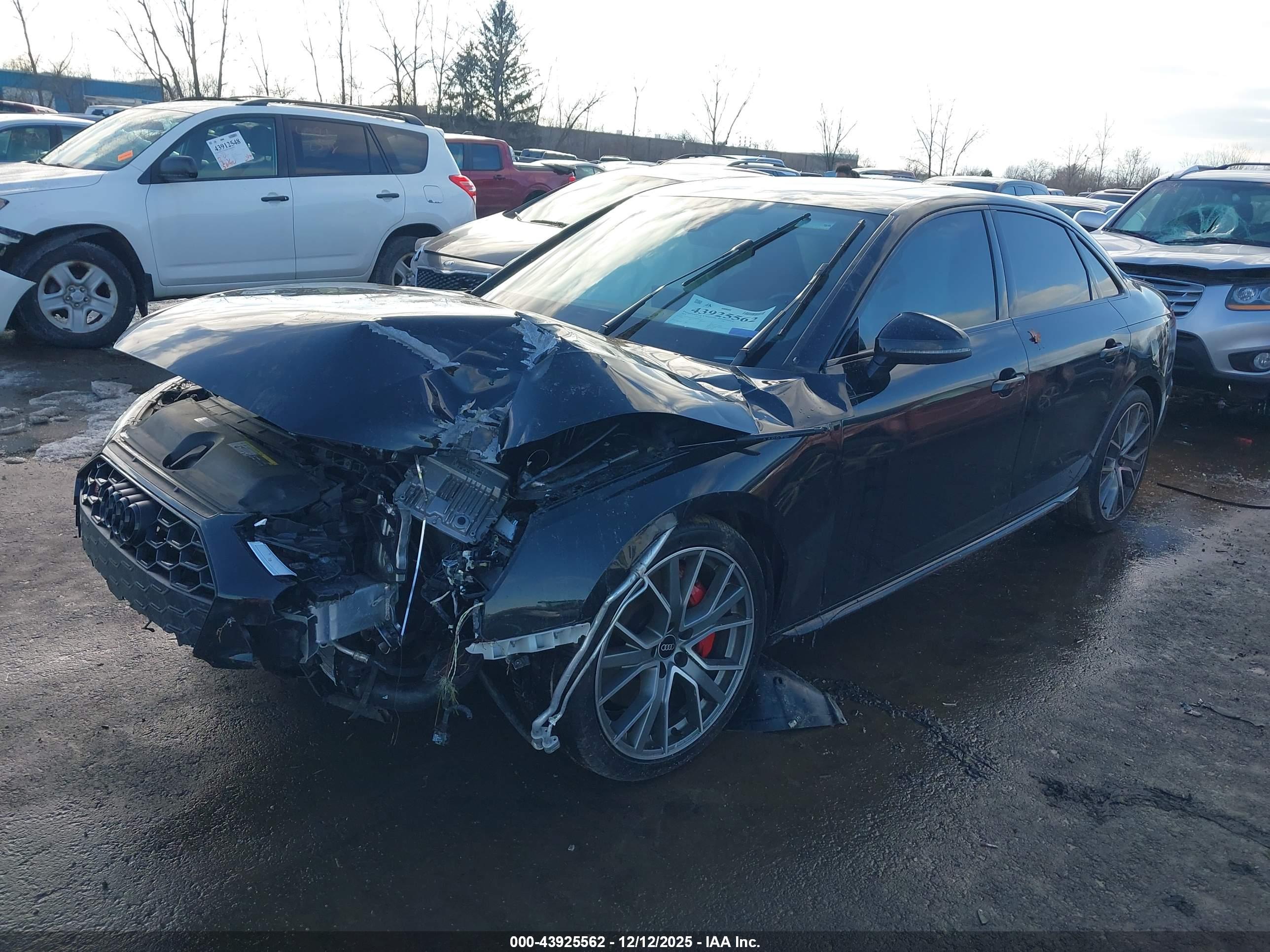AUDI S4 image 2