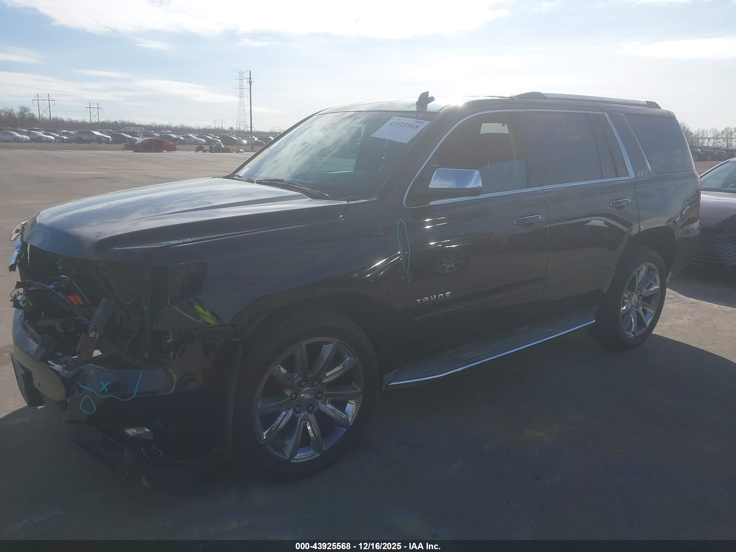 CHEVROLET TAHOE image 2