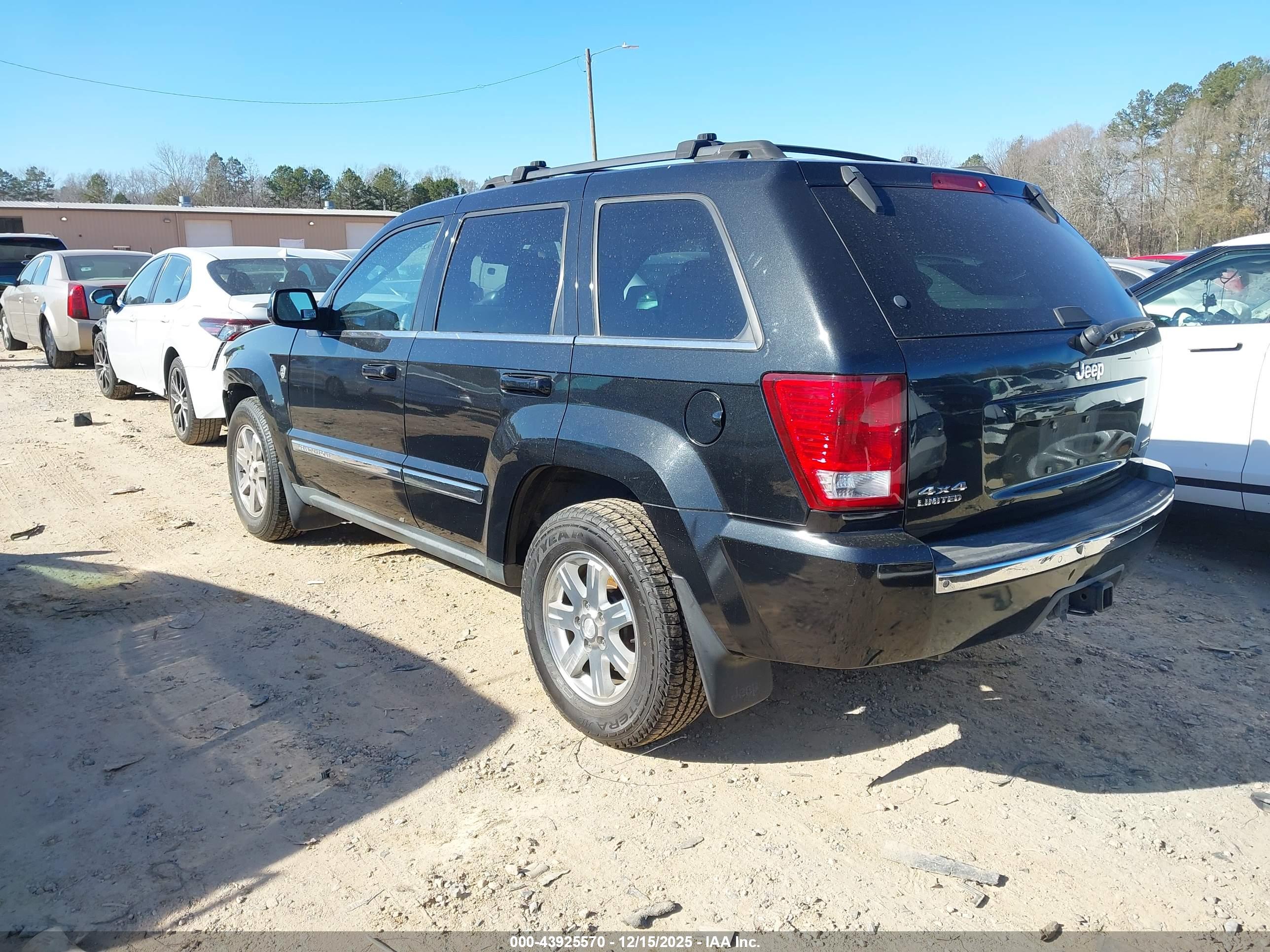 JEEP GRAND image 3