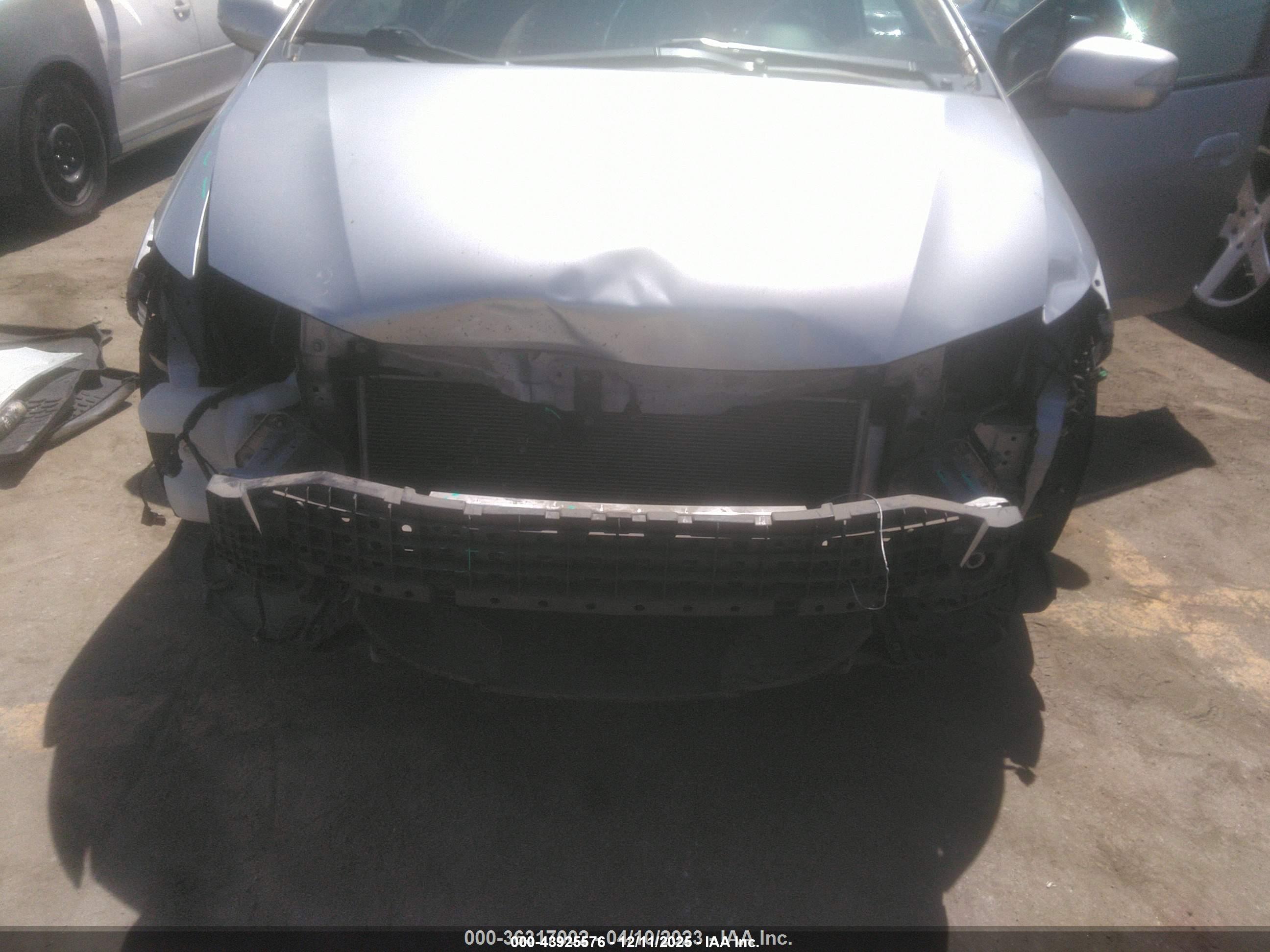 HONDA INSIGHT image 6