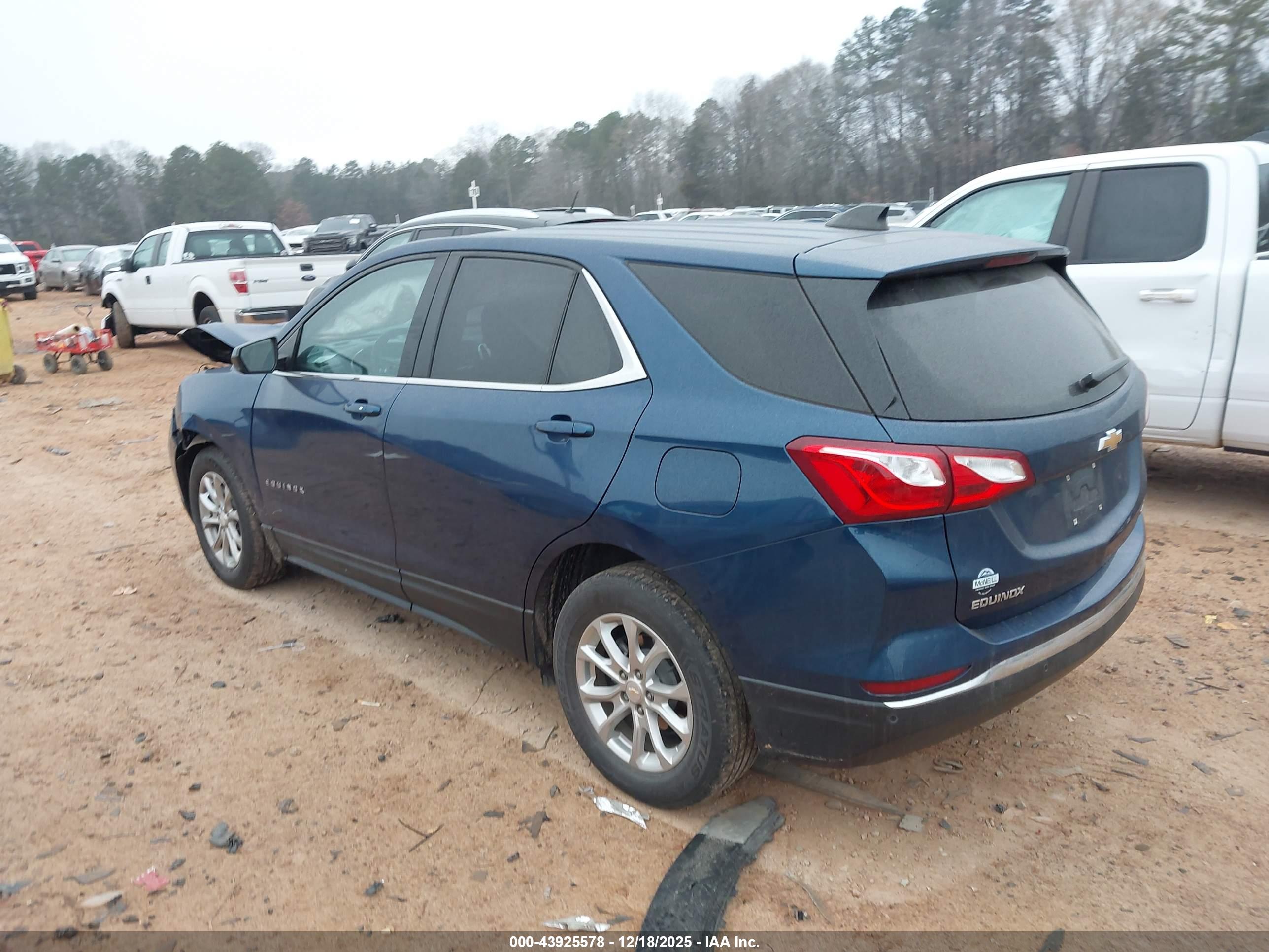 CHEVROLET EQUINOX image 3
